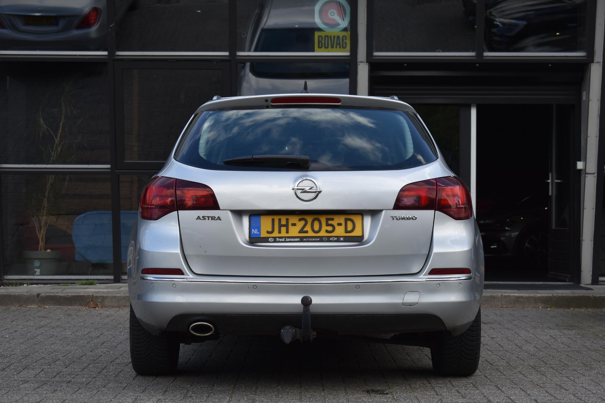 Foto van Opel Astra Sports Tourer