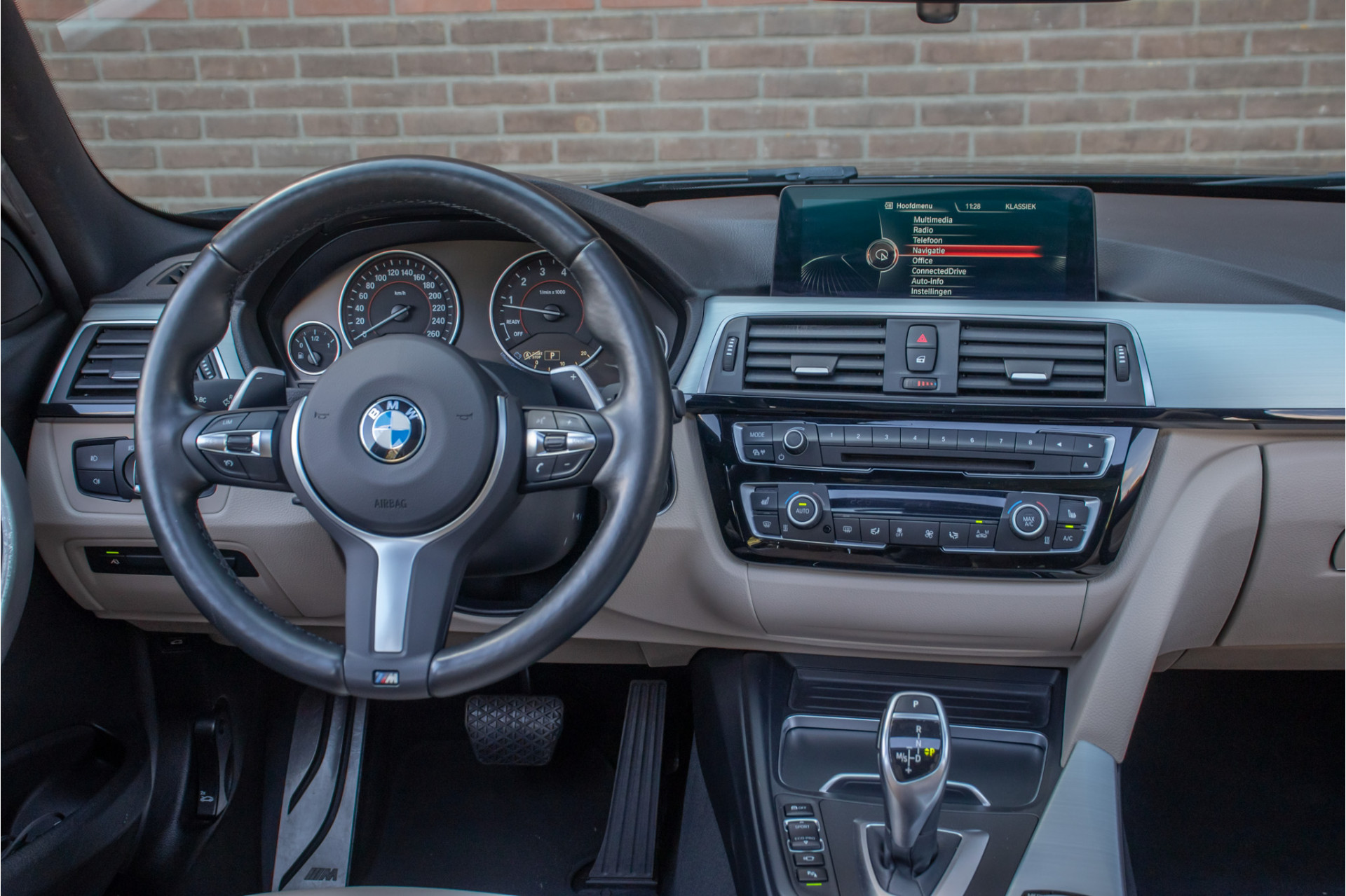 Foto van BMW 320i