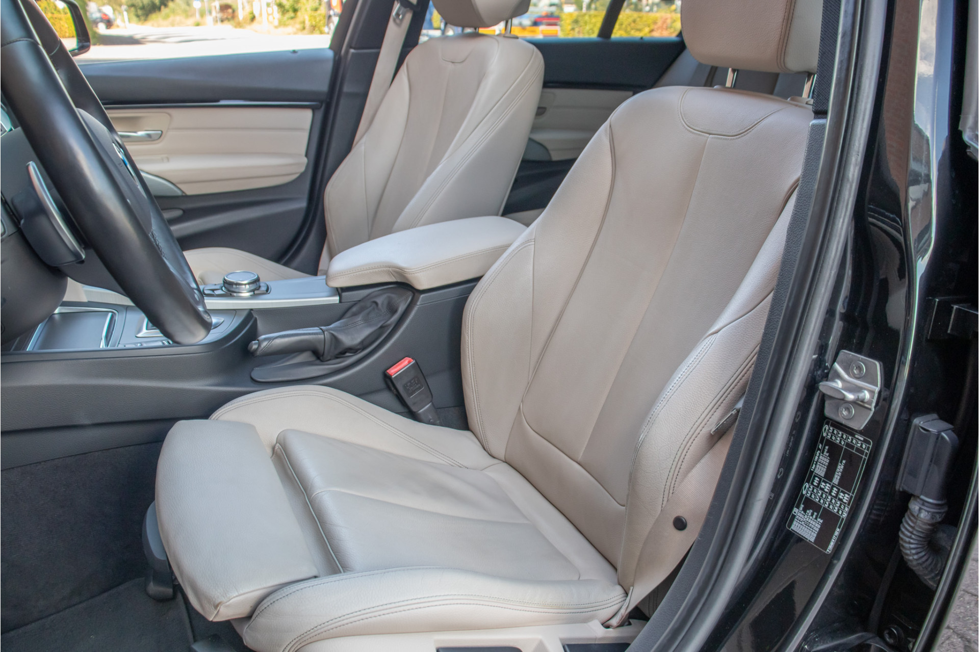 Foto van BMW 320i