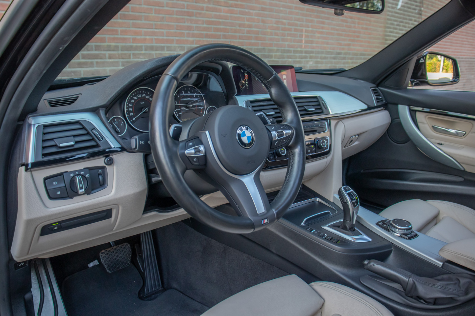 Foto van BMW 320i