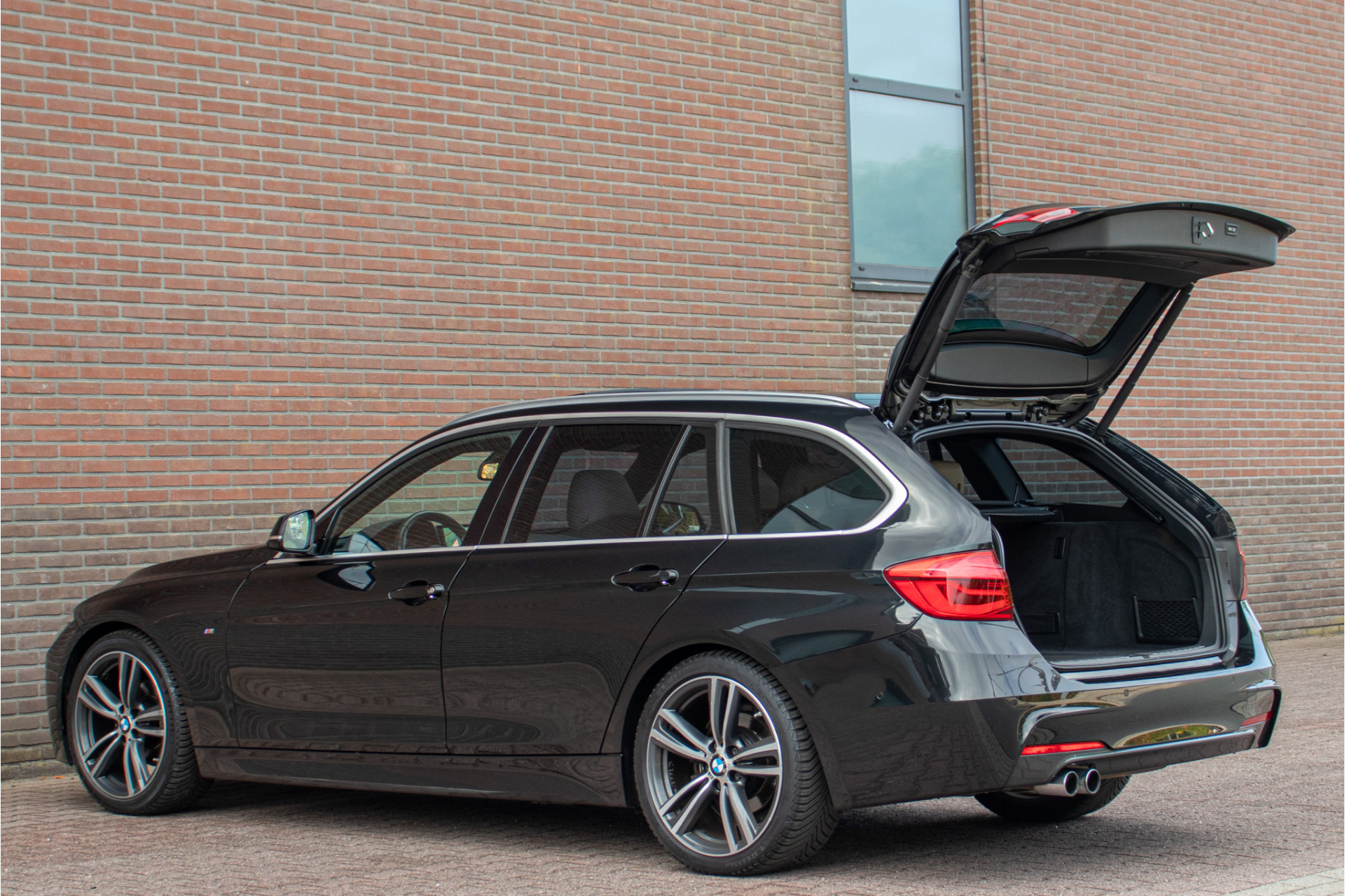 Foto van BMW 320i