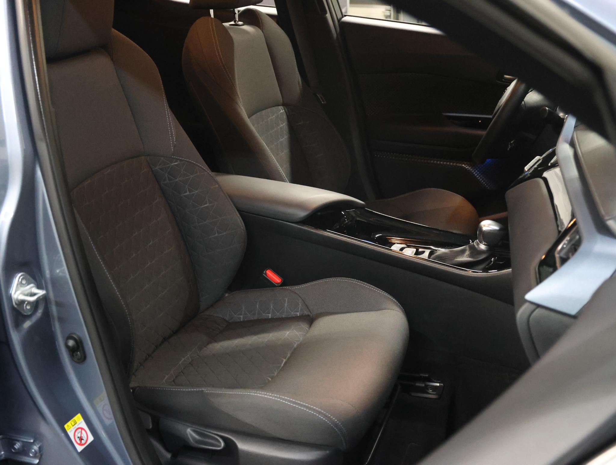 Foto van Toyota Toyota C-hr