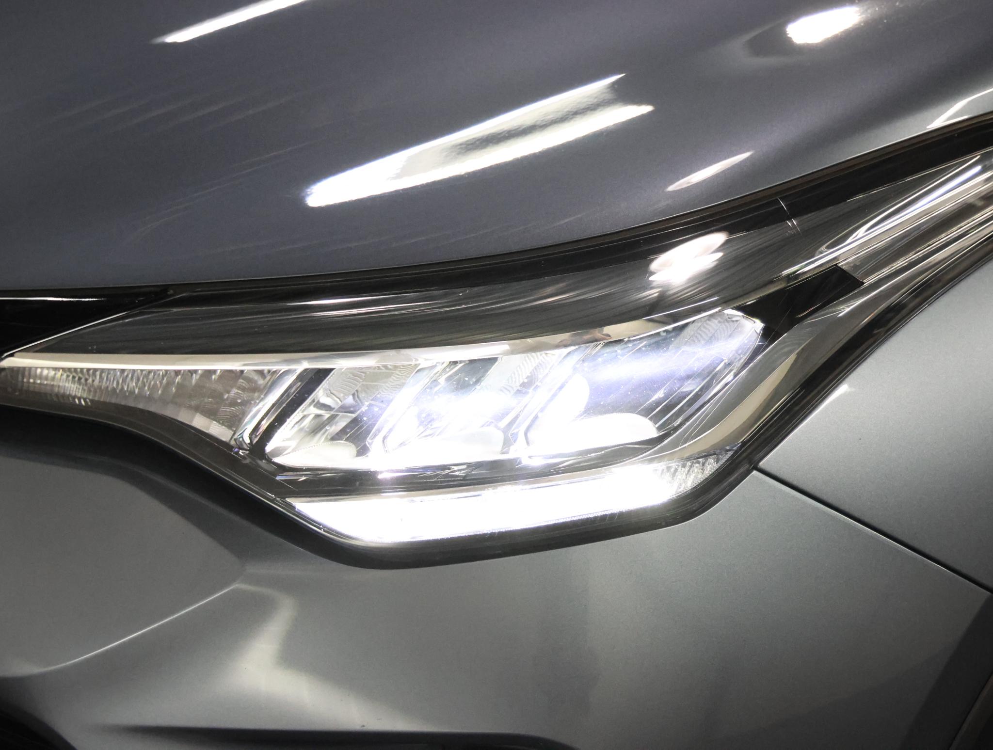 Foto van Toyota Toyota C-hr