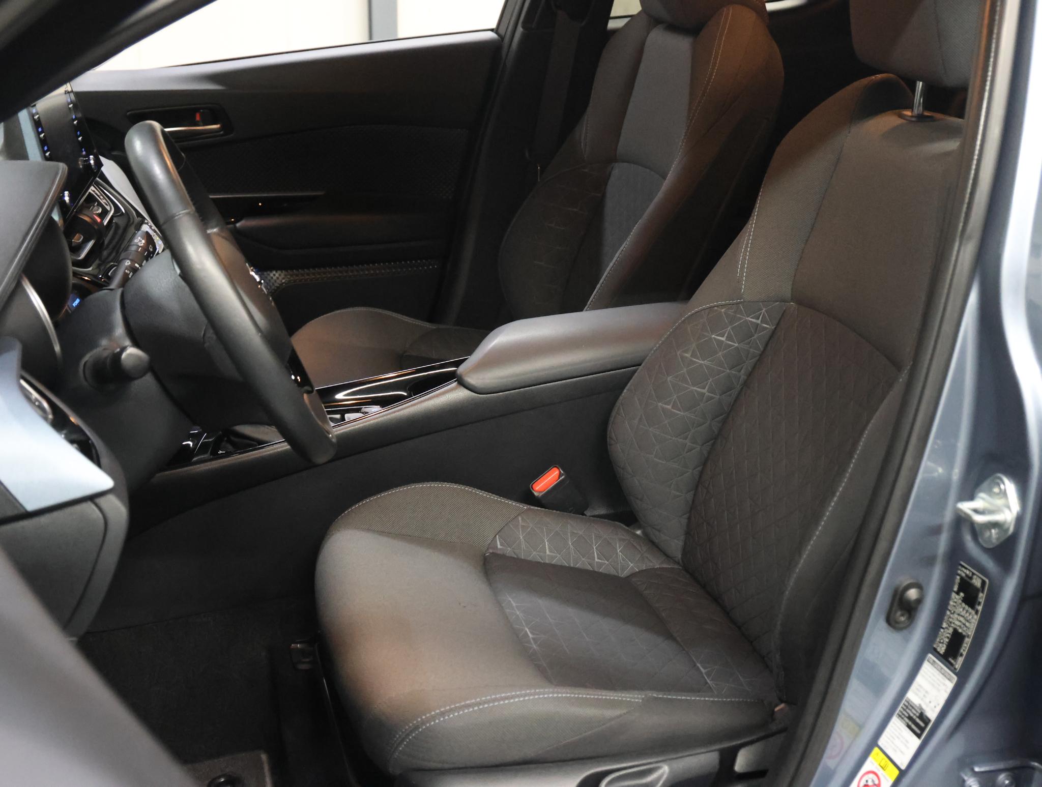 Foto van Toyota Toyota C-hr