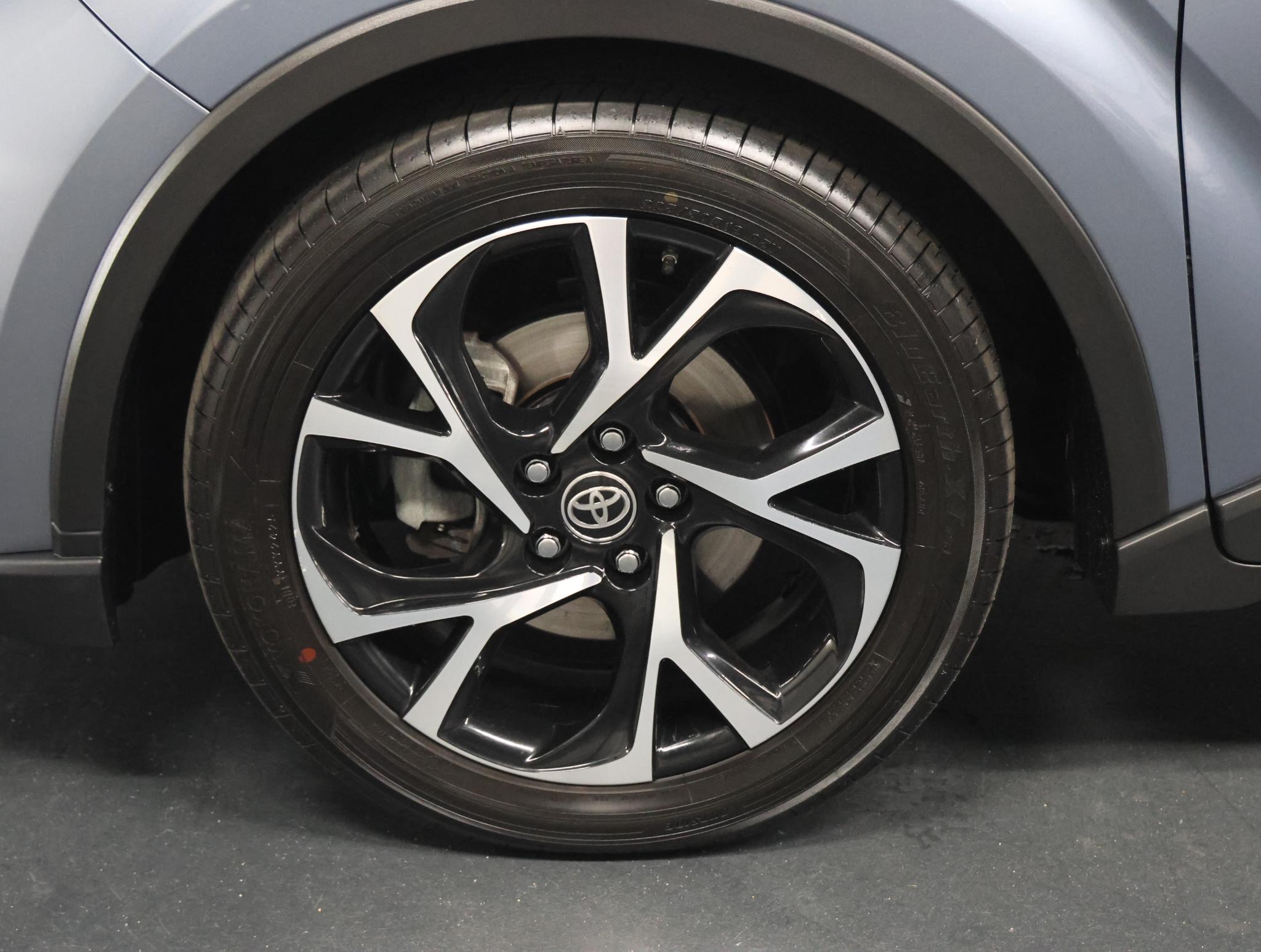 Foto van Toyota Toyota C-hr