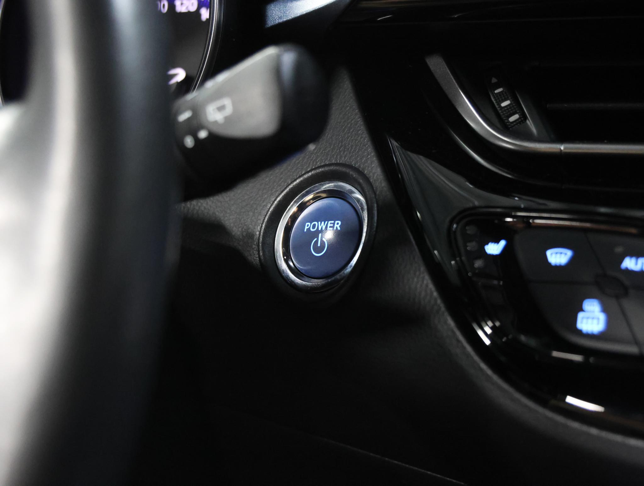 Foto van Toyota Toyota C-hr