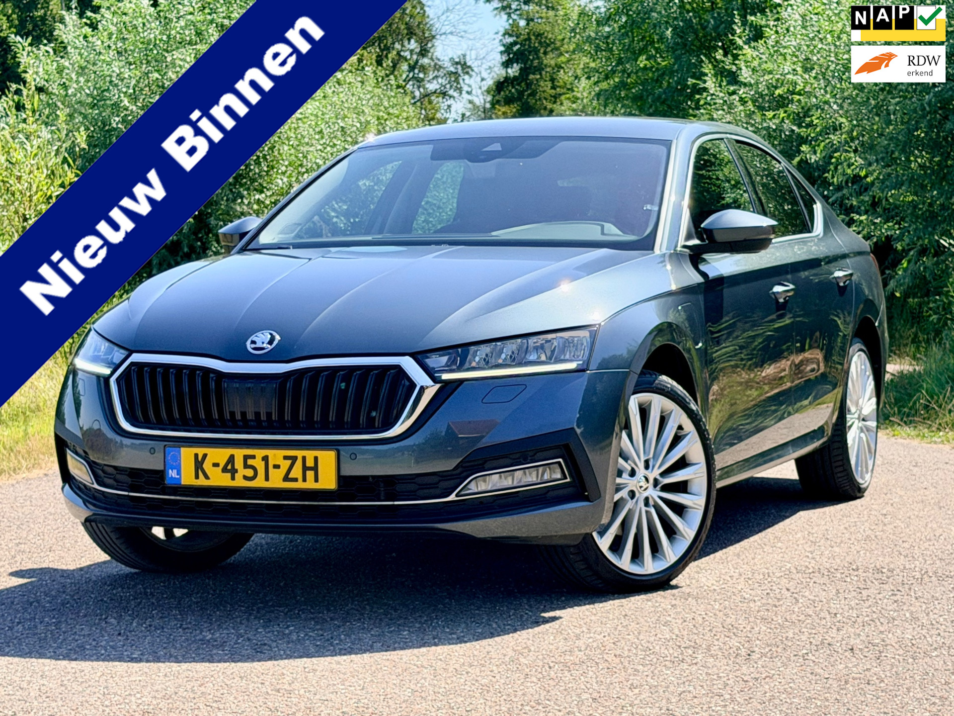 Skoda Octavia 1.4 TSI iV PHEV Business Edition Plus / Airco Koud / Navi / Camera / Luxe Leder / Elektrische Achterklep /  Trekhaak 2021 - voorkant