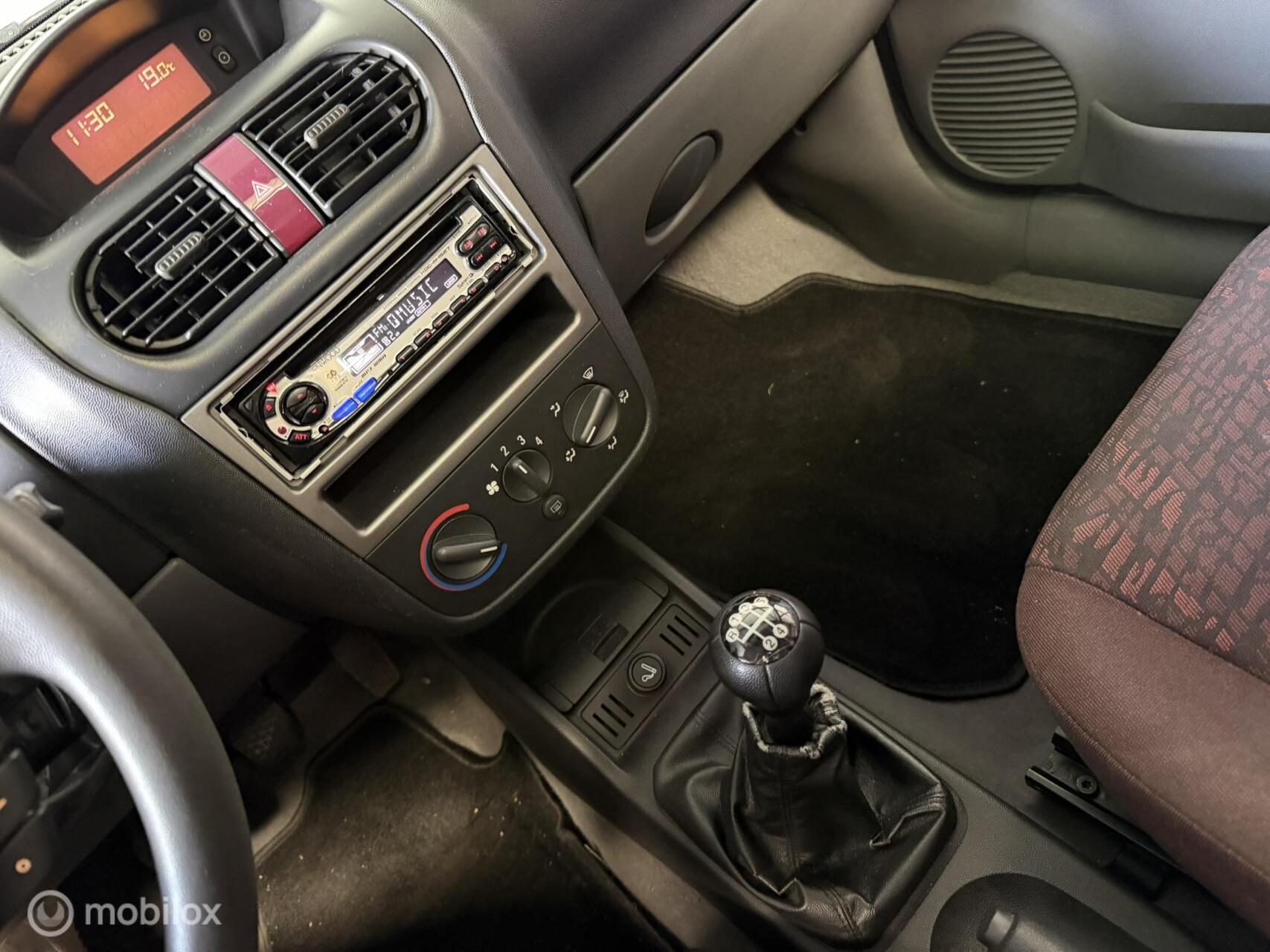 Foto van Opel Corsa-c