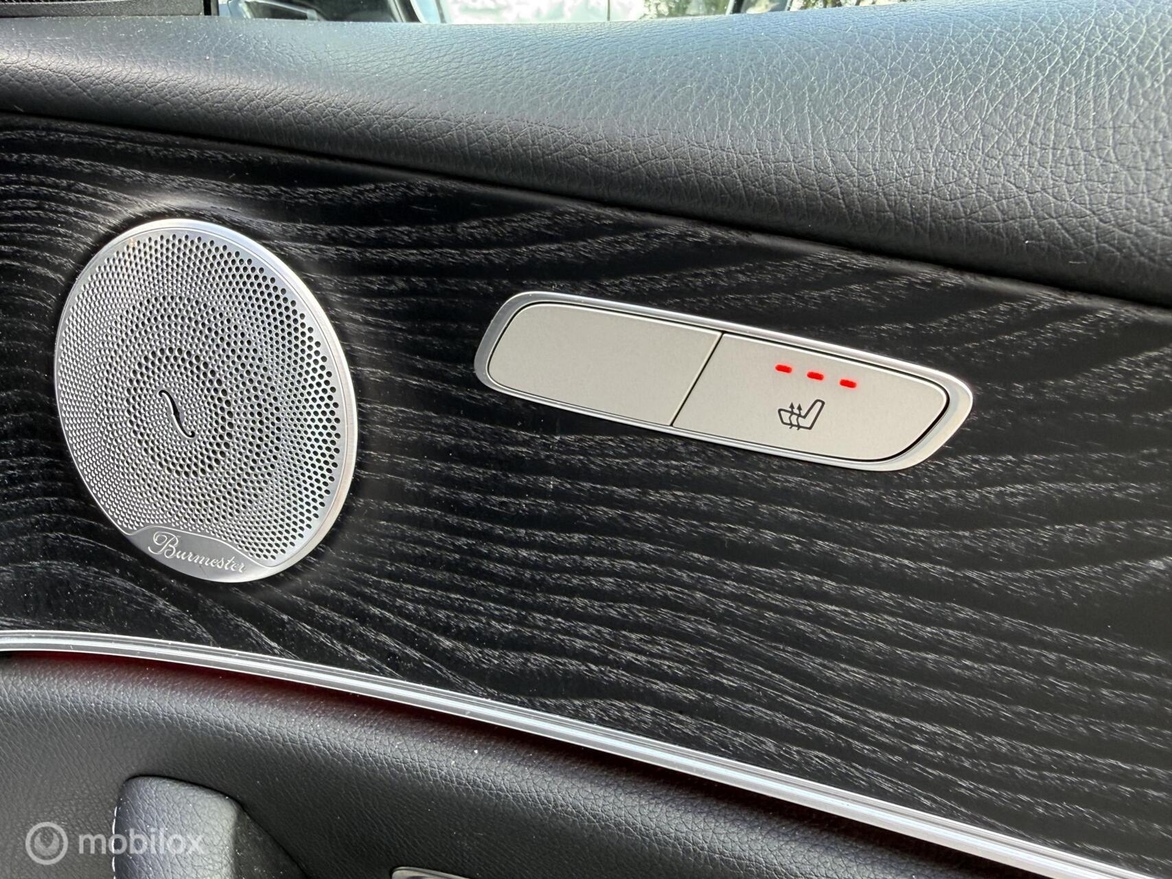 Foto van Mercedes-Benz E 300 E 4Matic