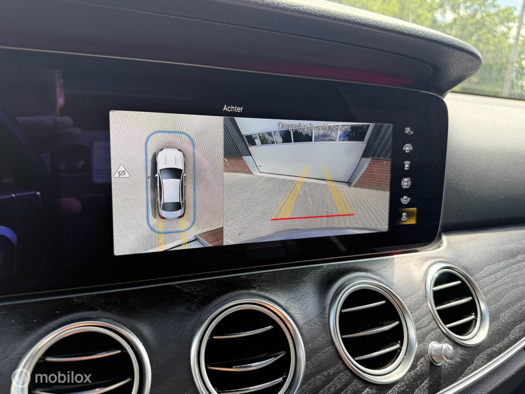 Foto van Mercedes-Benz E 300 E 4Matic