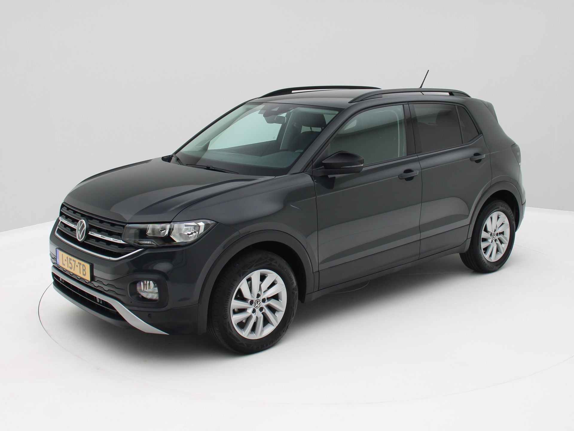 Volkswagen T-cross 1.0 TSI Life / Navi / PDC V+A / LMV / Origineel NL 2021 - voorkant