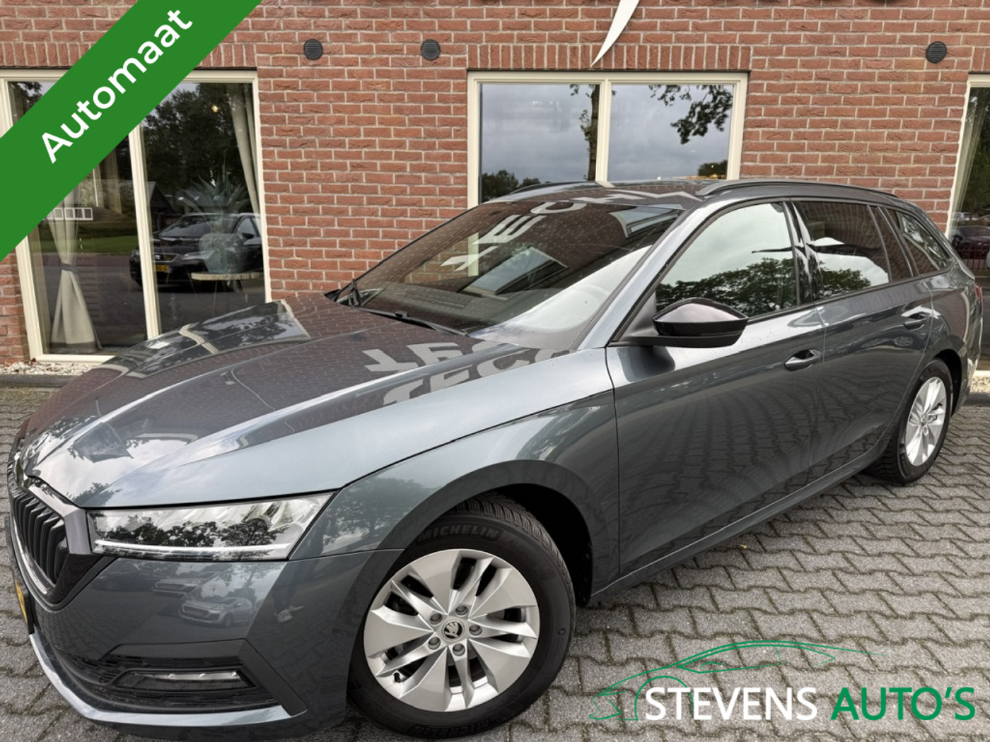 Skoda Octavia 1.0 e-TSI Sport Bns Automaat TREKHAAK / CARPLAY / ANDROID.AUTO / GROOT.SCHERM 2021 - voorkant