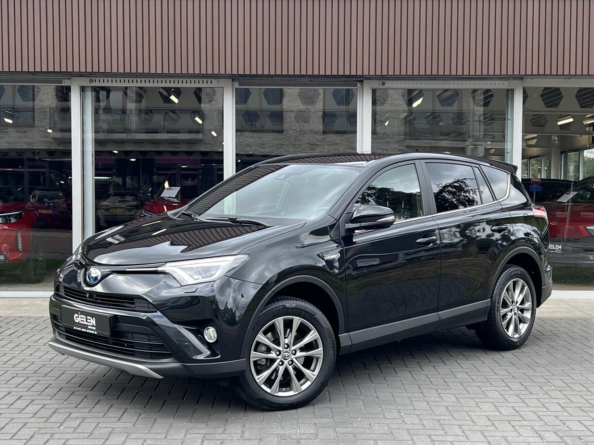 Toyota Toyota Rav4 2.5 Hybrid AWD Executive | Leer, Geheugenfunctie, 360 camera, Stoel + Stuurverwarming, Dodehoekherkenning, 1.650KG Trekgewicht 2018 - voorkant