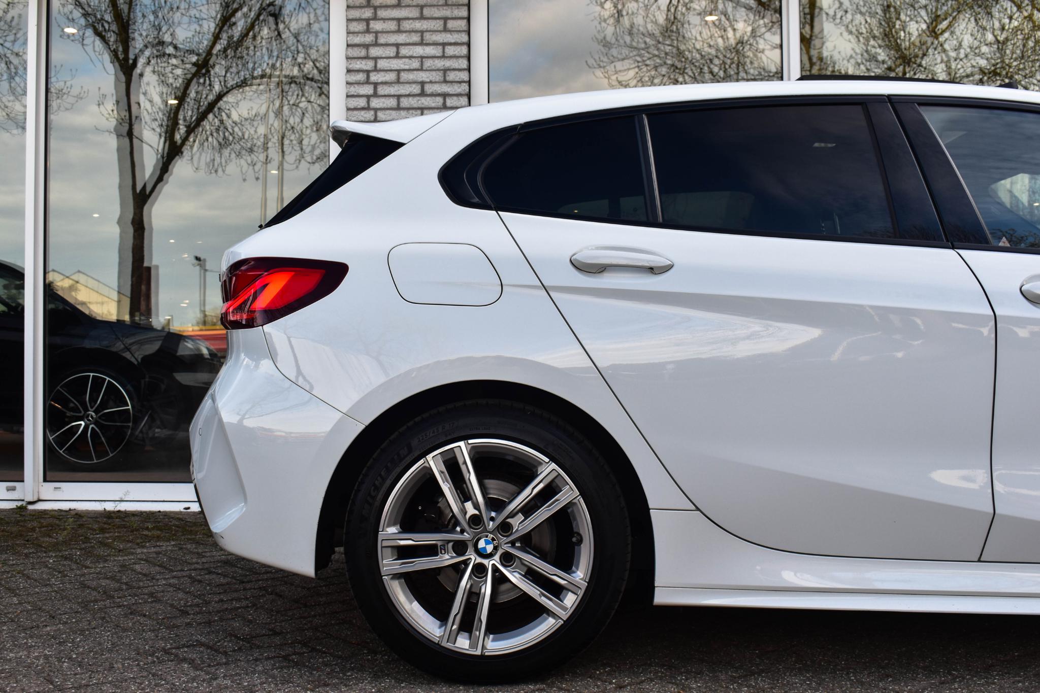 Foto van BMW 118i