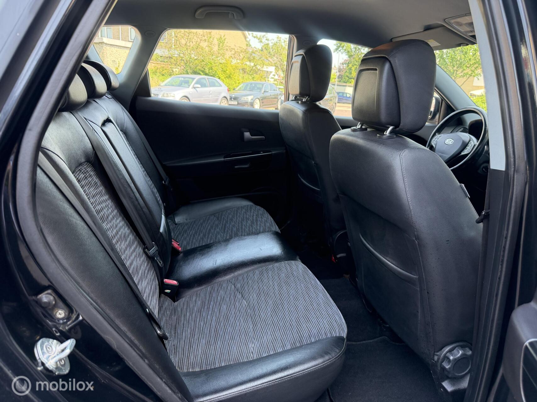 Foto van Kia Cee D