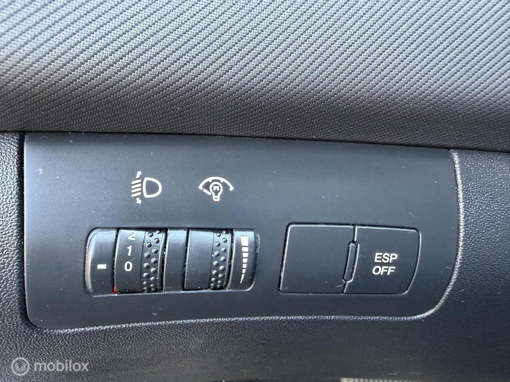 Foto van Kia Cee D