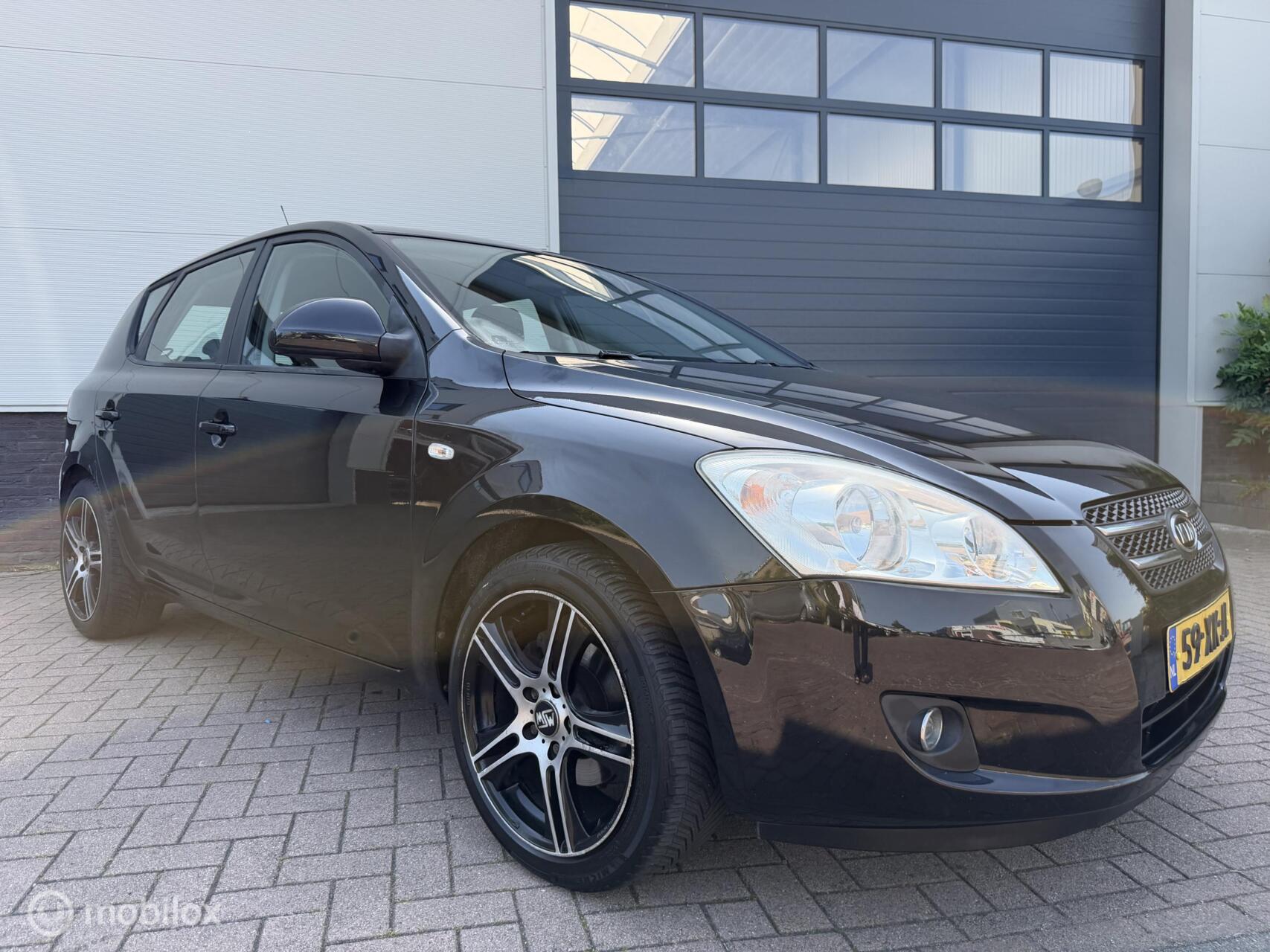 Foto van Kia Cee D