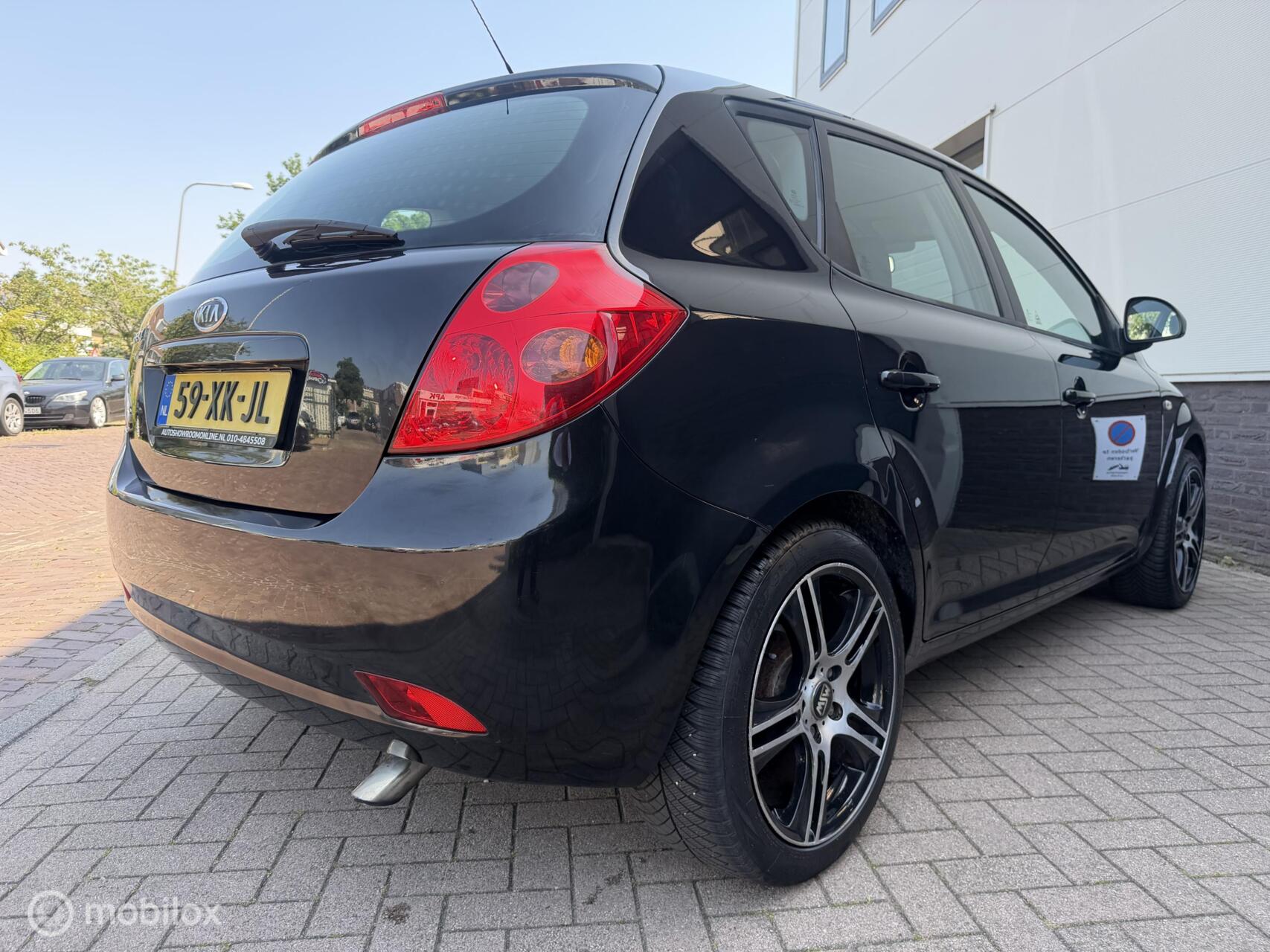 Foto van Kia Cee D