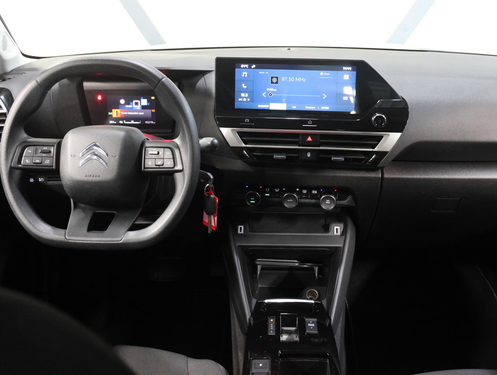 Foto van Citroen E-c4