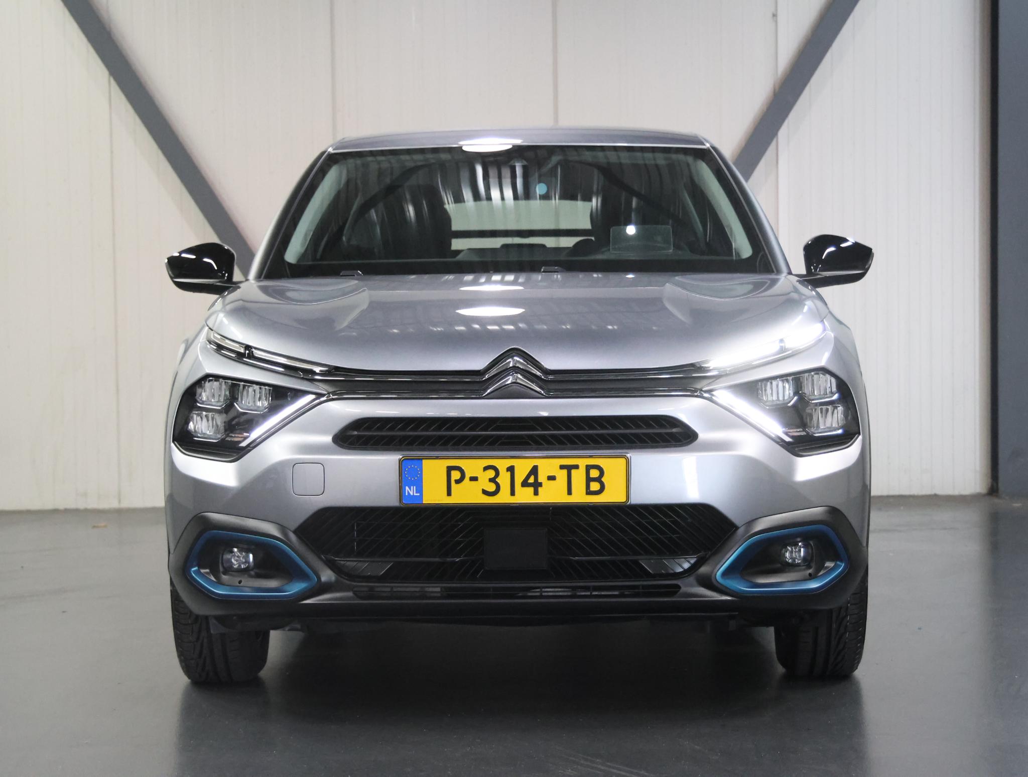 Foto van Citroen E-c4