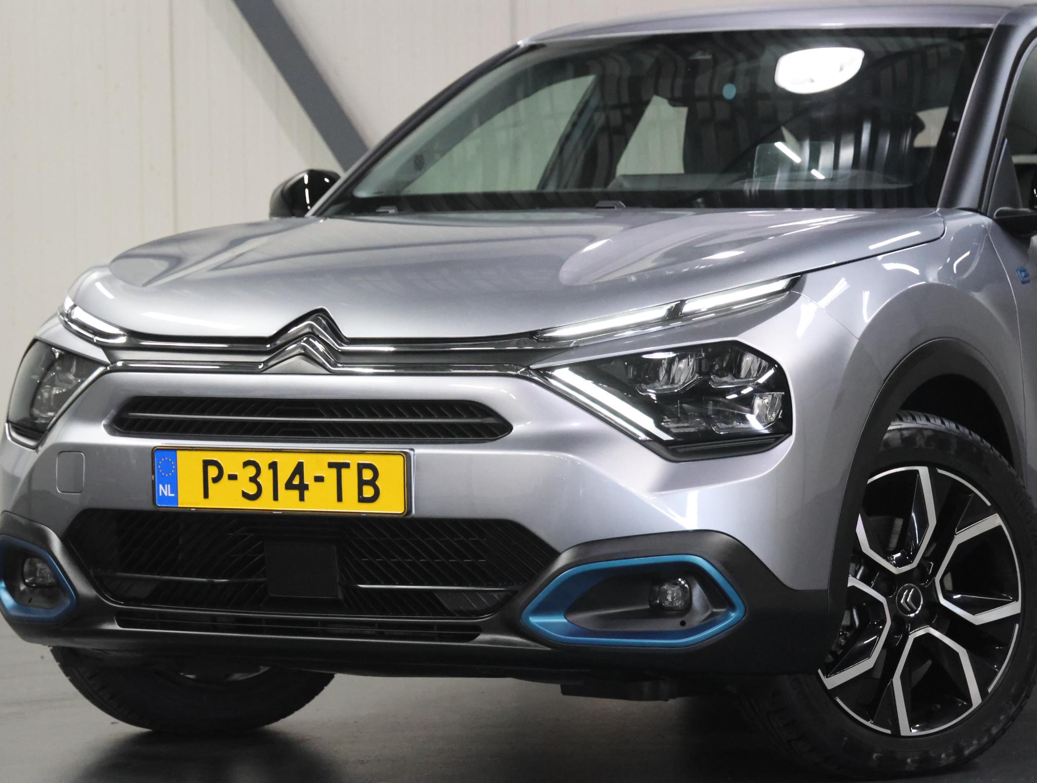 Foto van Citroen E-c4