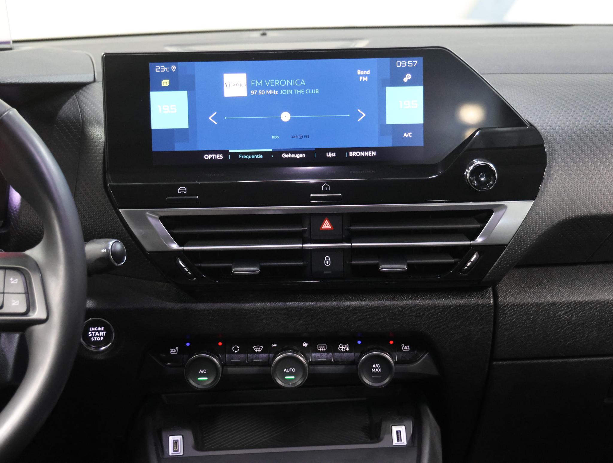 Foto van Citroen E-c4