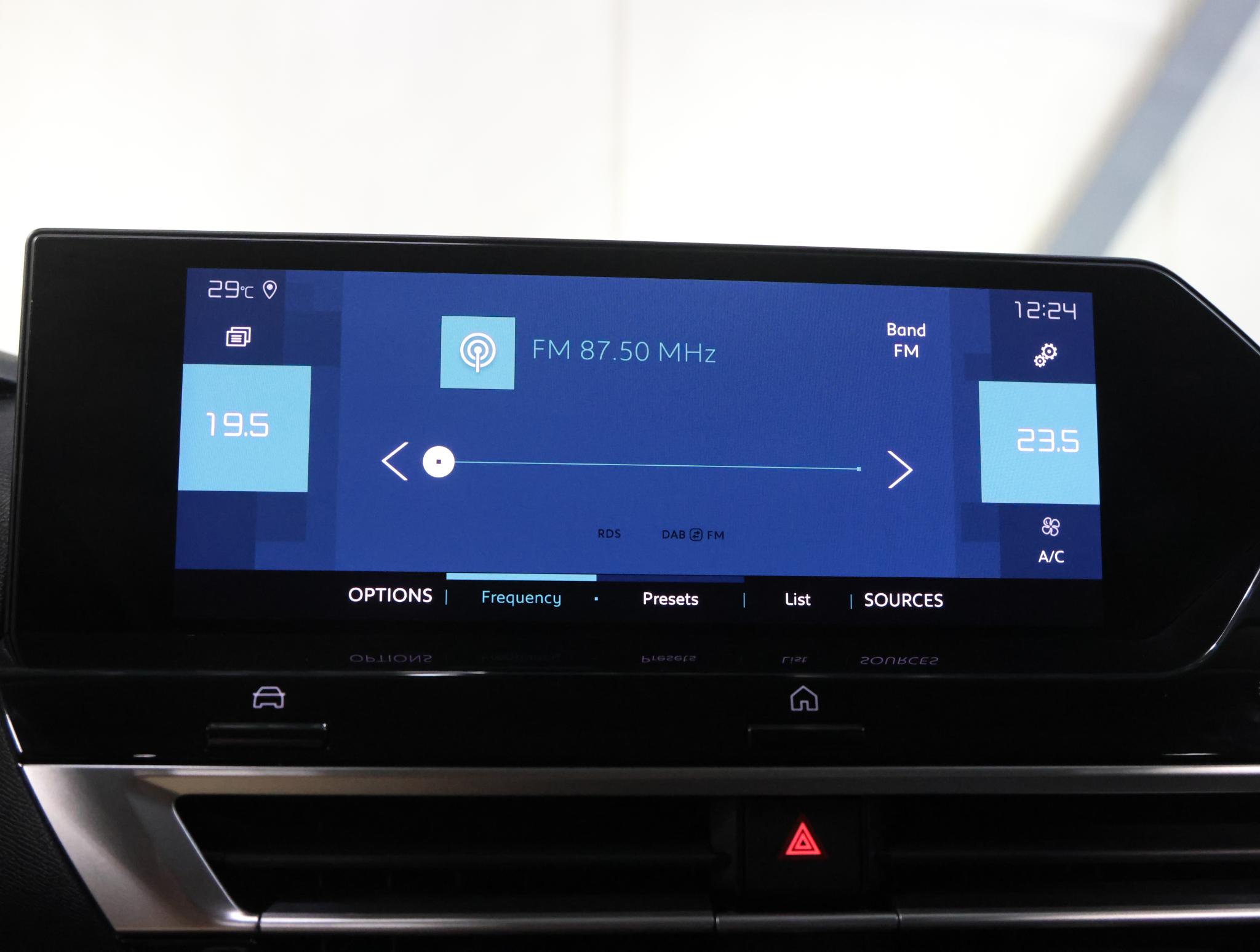 Foto van Citroen E-c4