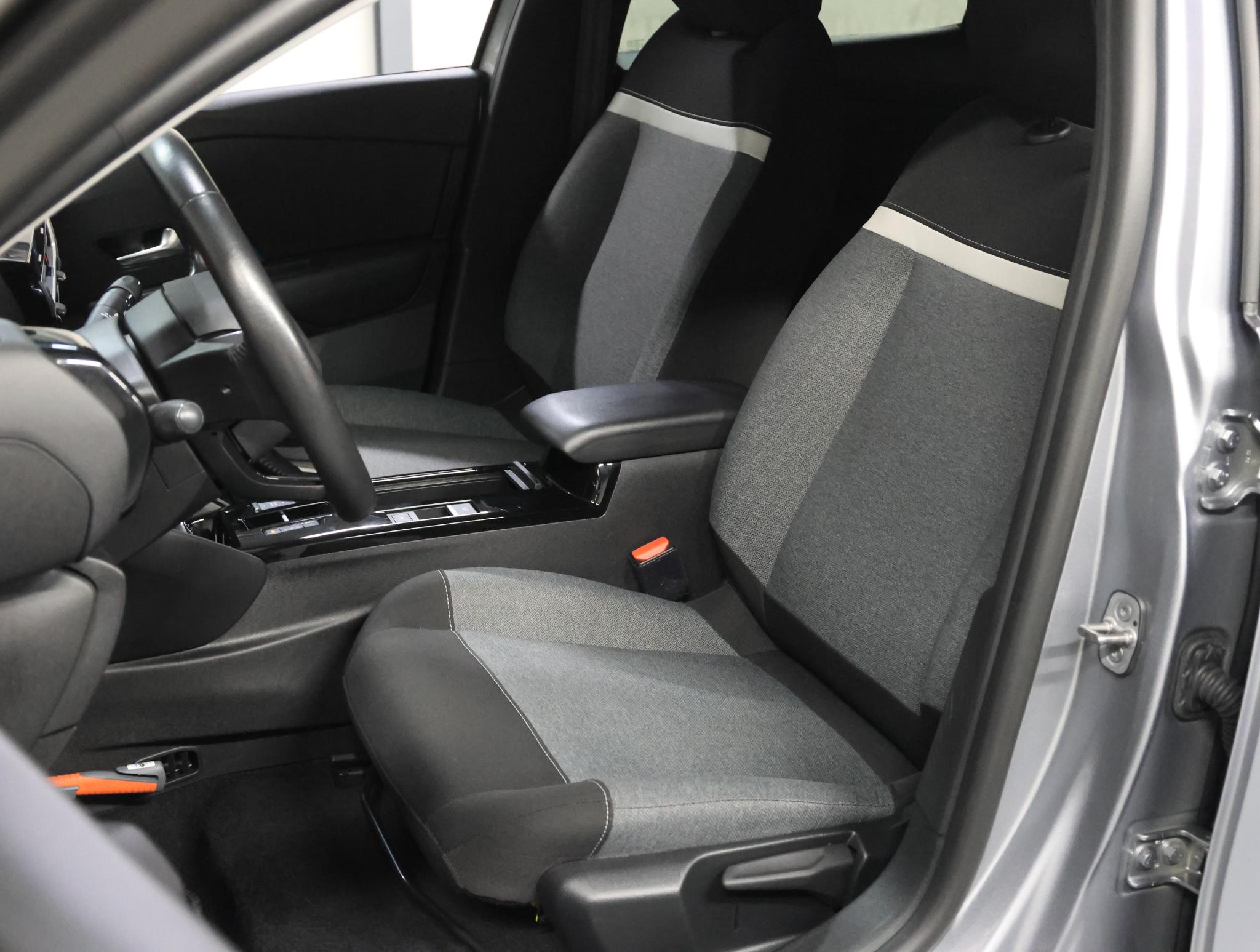 Foto van Citroen E-c4