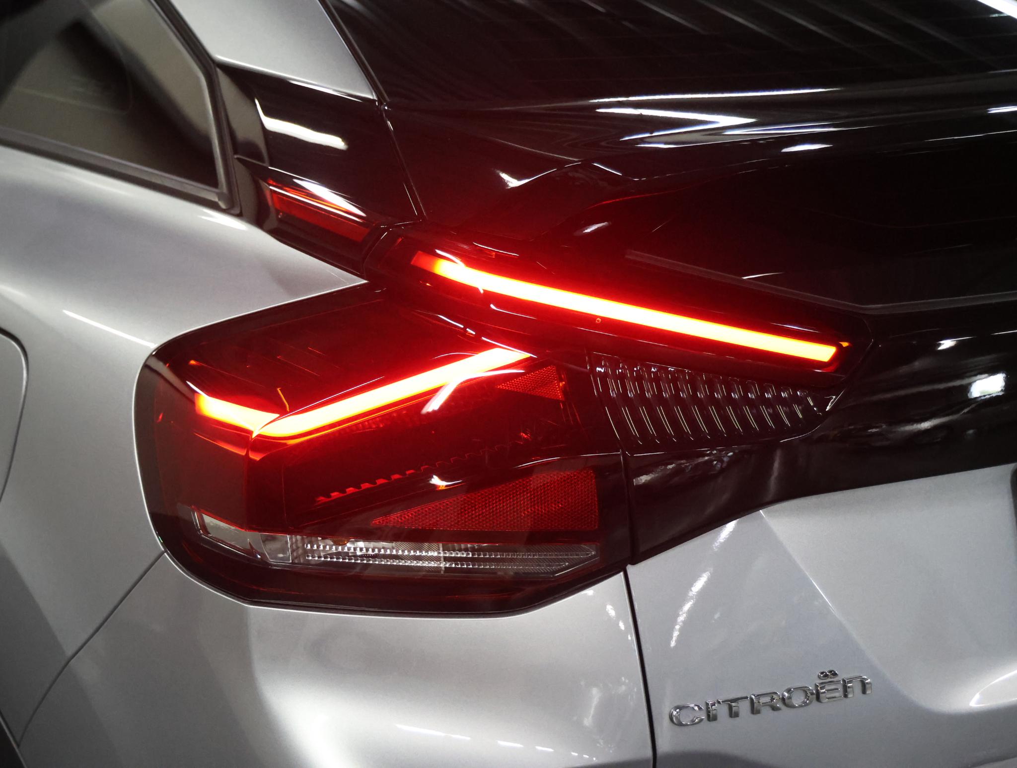 Foto van Citroen E-c4