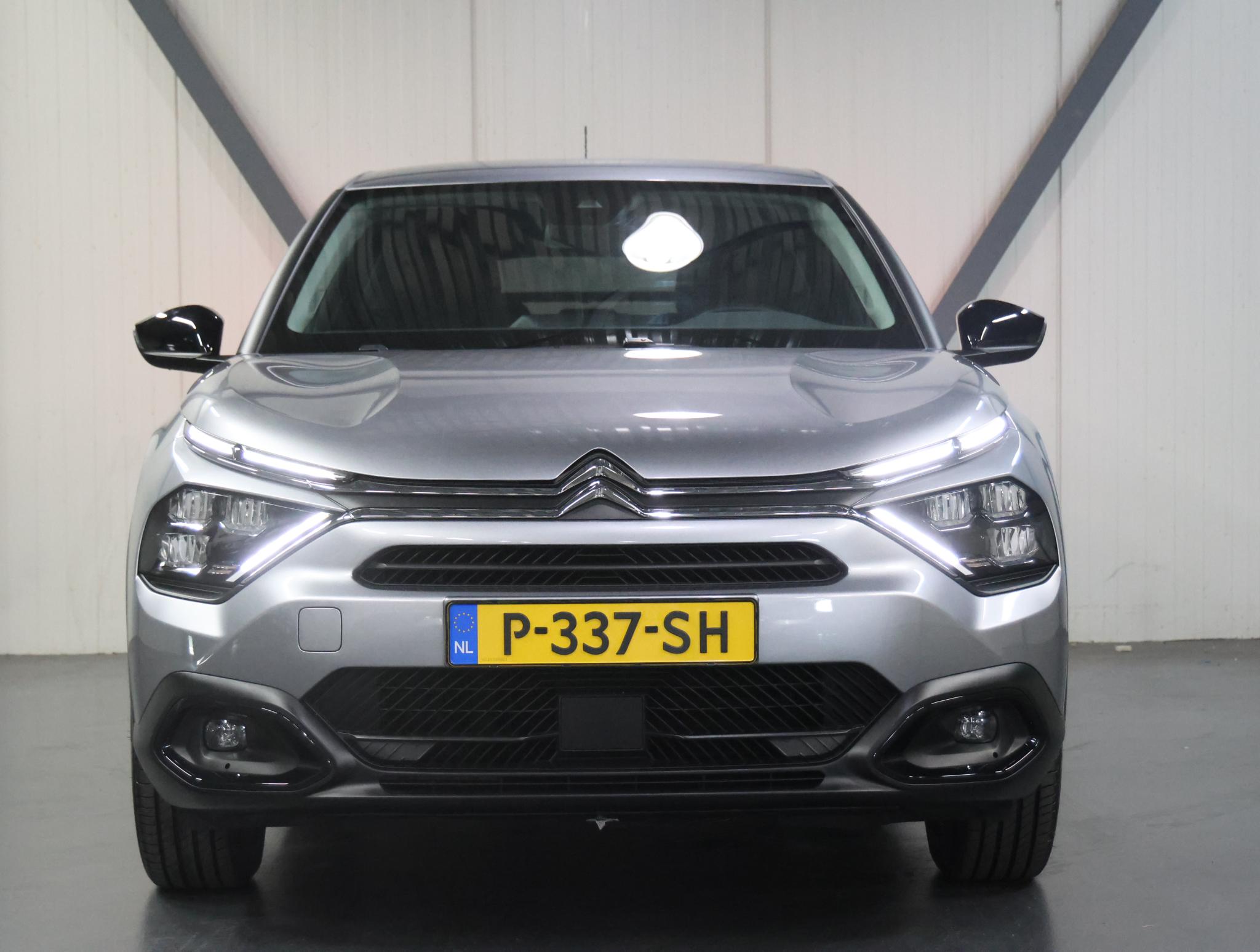 Foto van Citroen E-c4