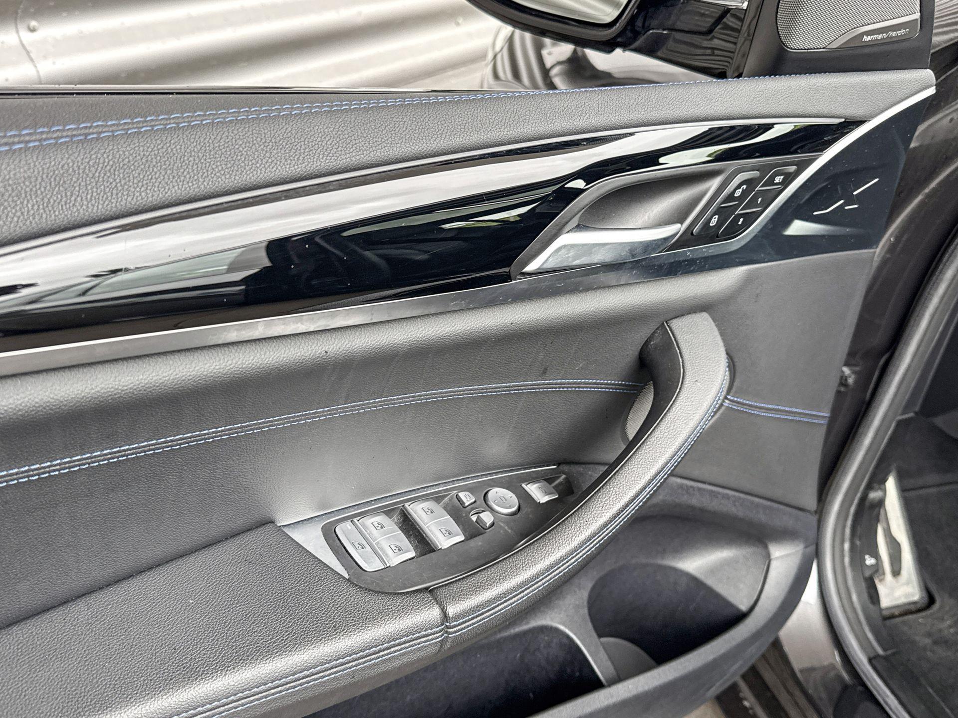 Foto van BMW Ix3