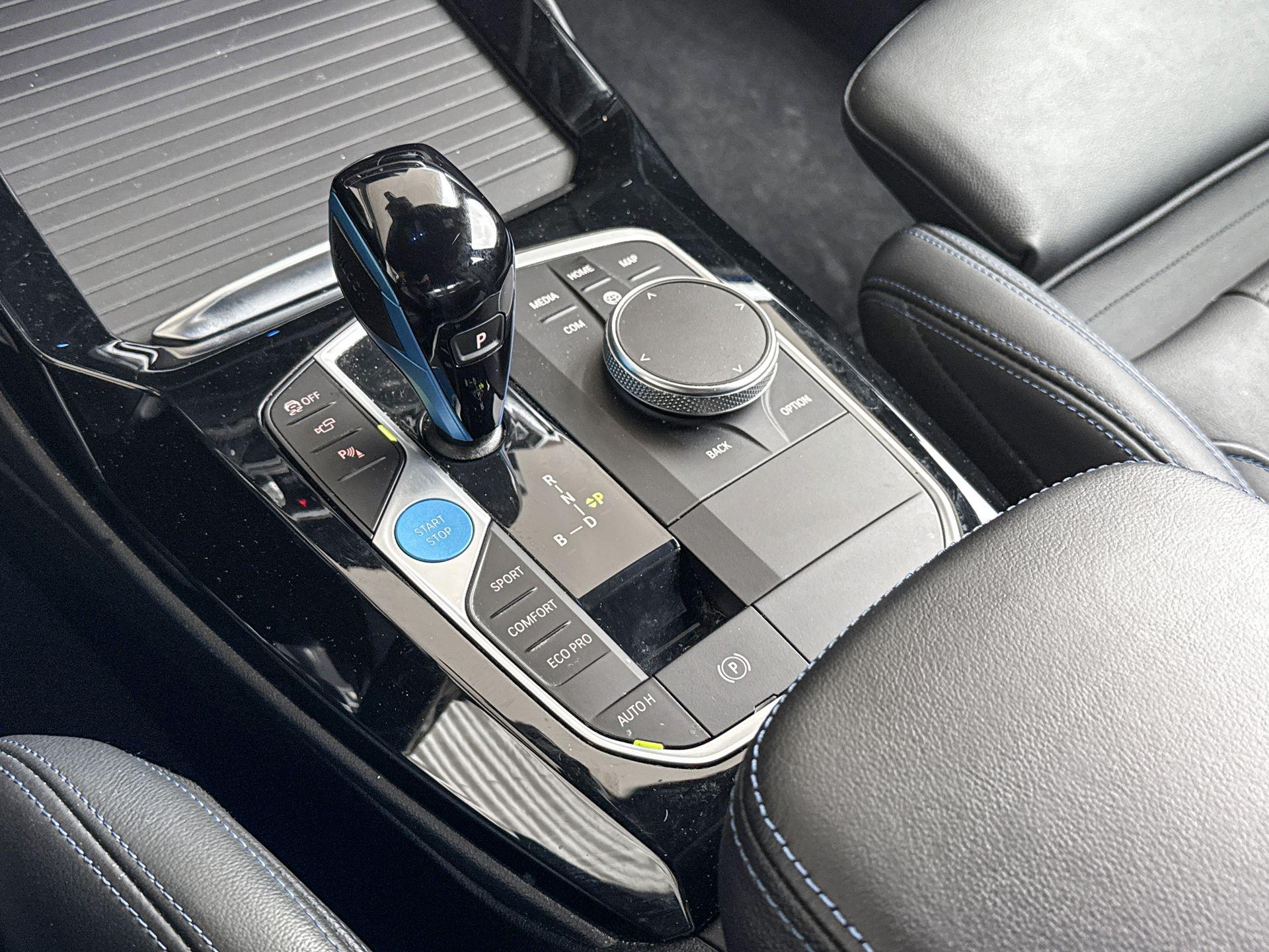 Foto van BMW Ix3