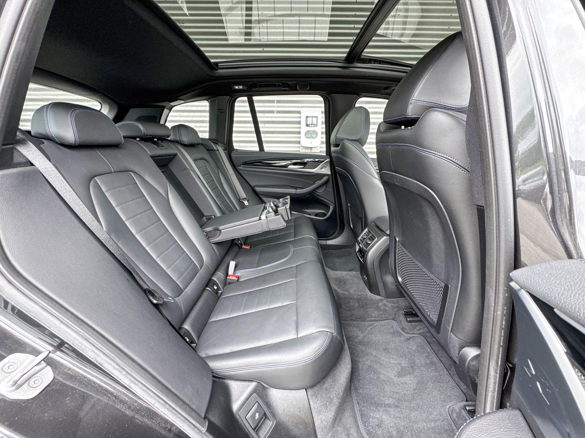 Foto van BMW Ix3