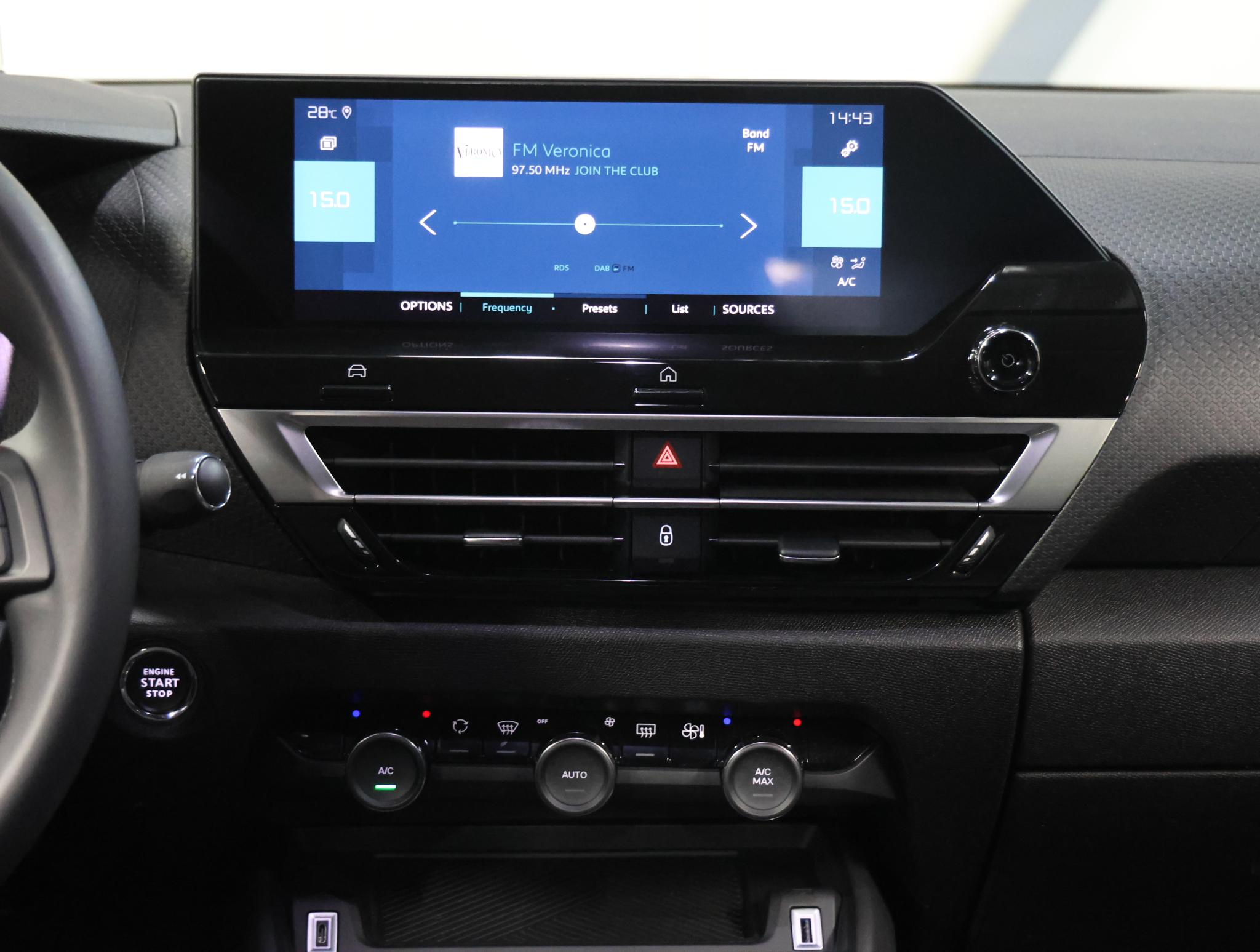 Foto van Citroen E-c4