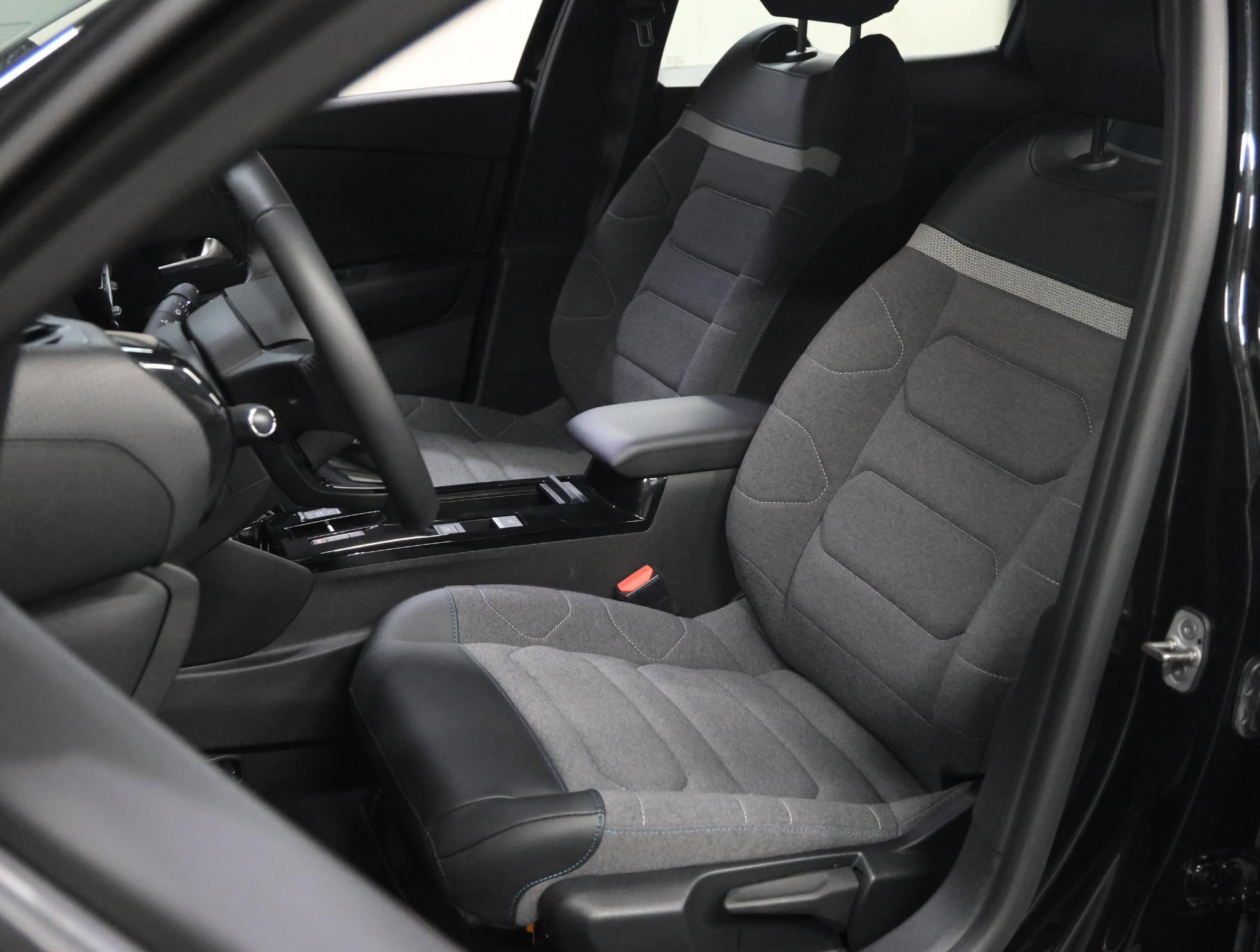 Foto van Citroen E-c4