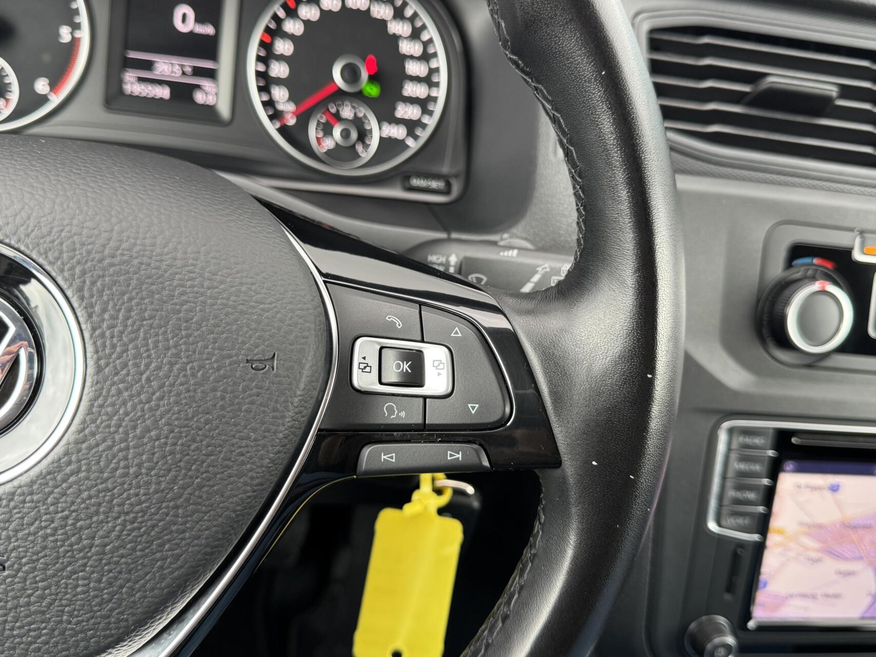 Foto van Volkswagen Caddy Modified Partition Wall