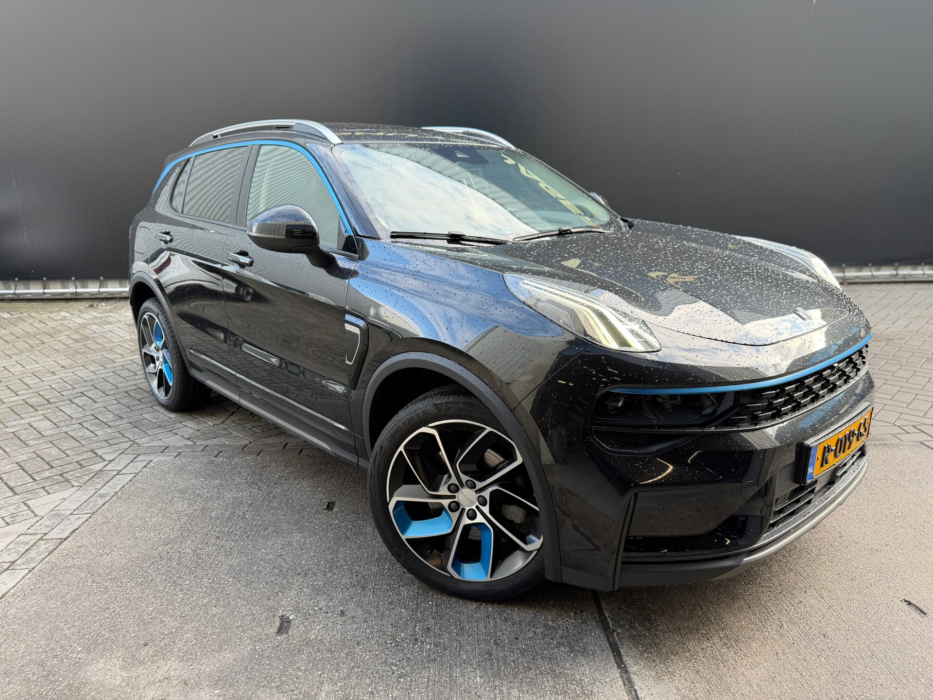 Foto van Lynk&co LYNK & Co 01