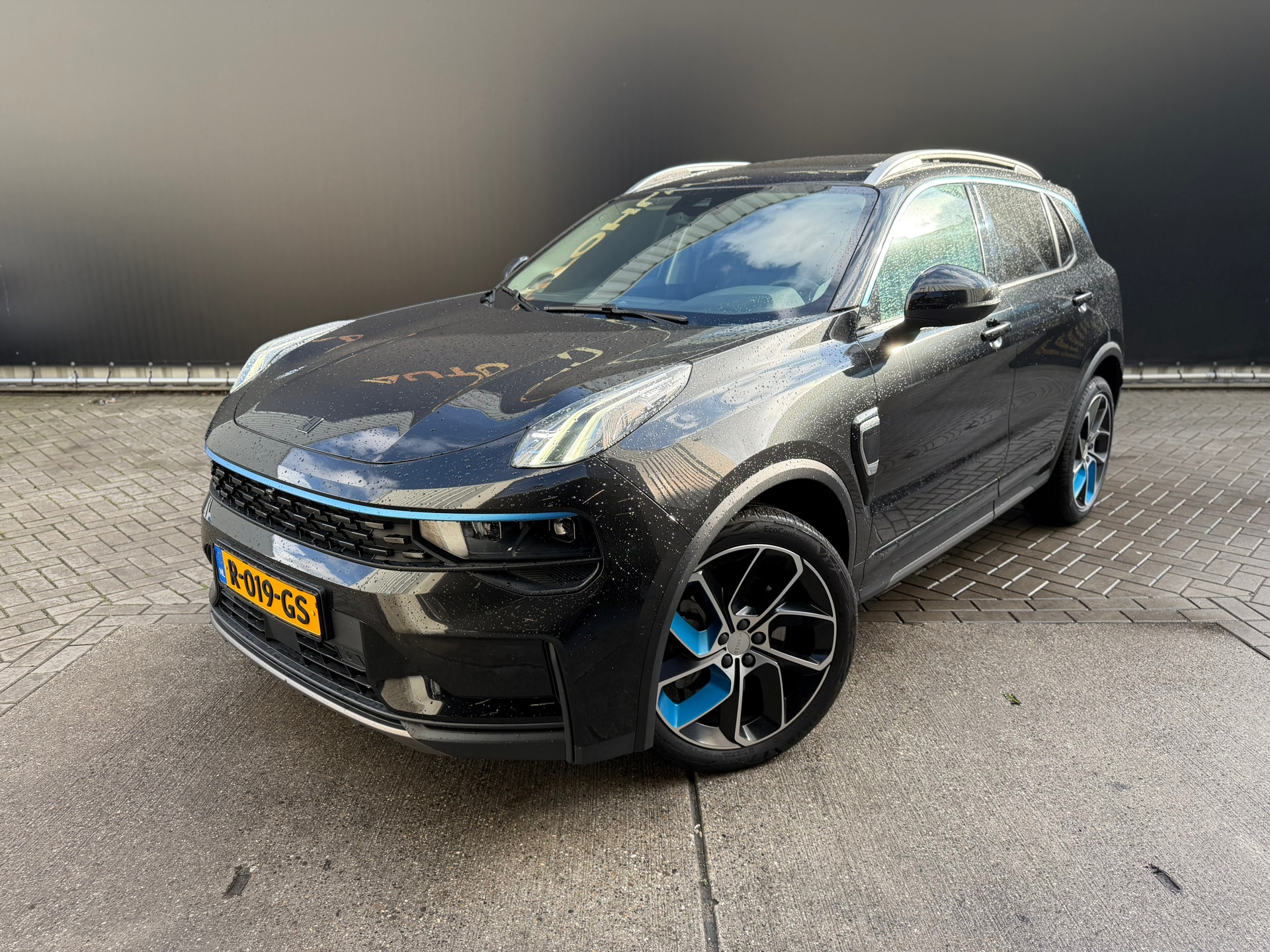 Foto van Lynk&co LYNK & Co 01
