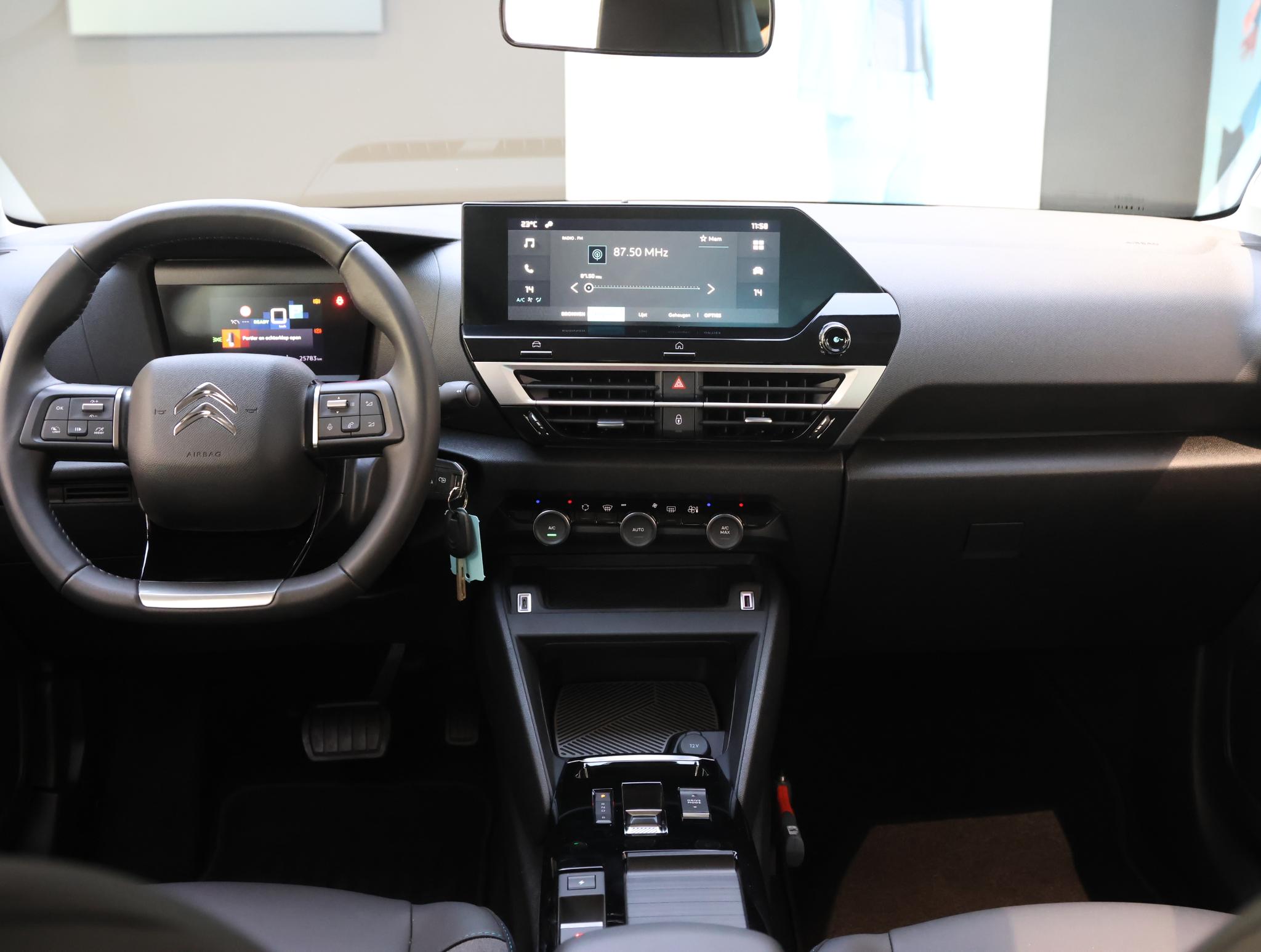 Foto van Citroen E-c4