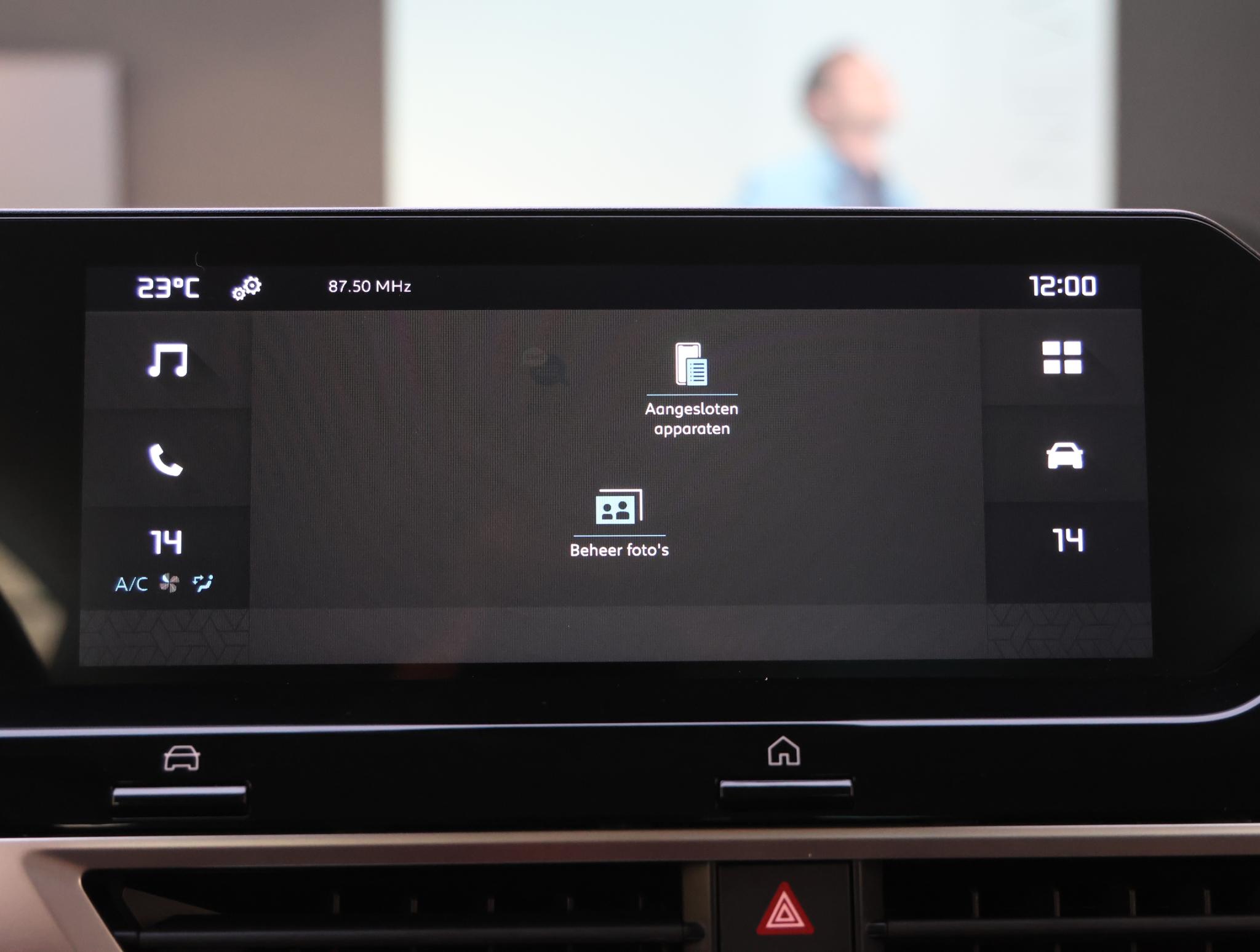Foto van Citroen E-c4