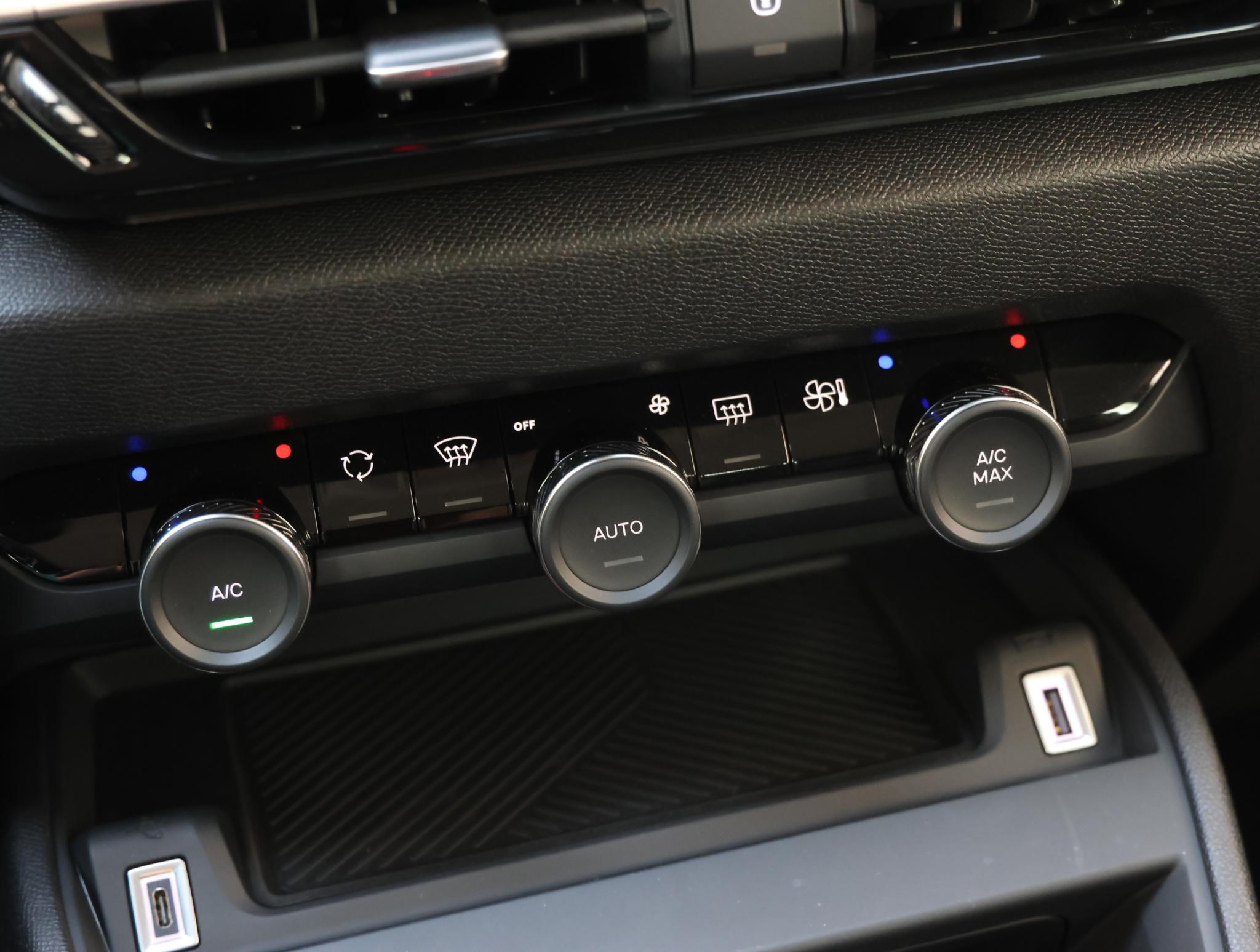 Foto van Citroen E-c4
