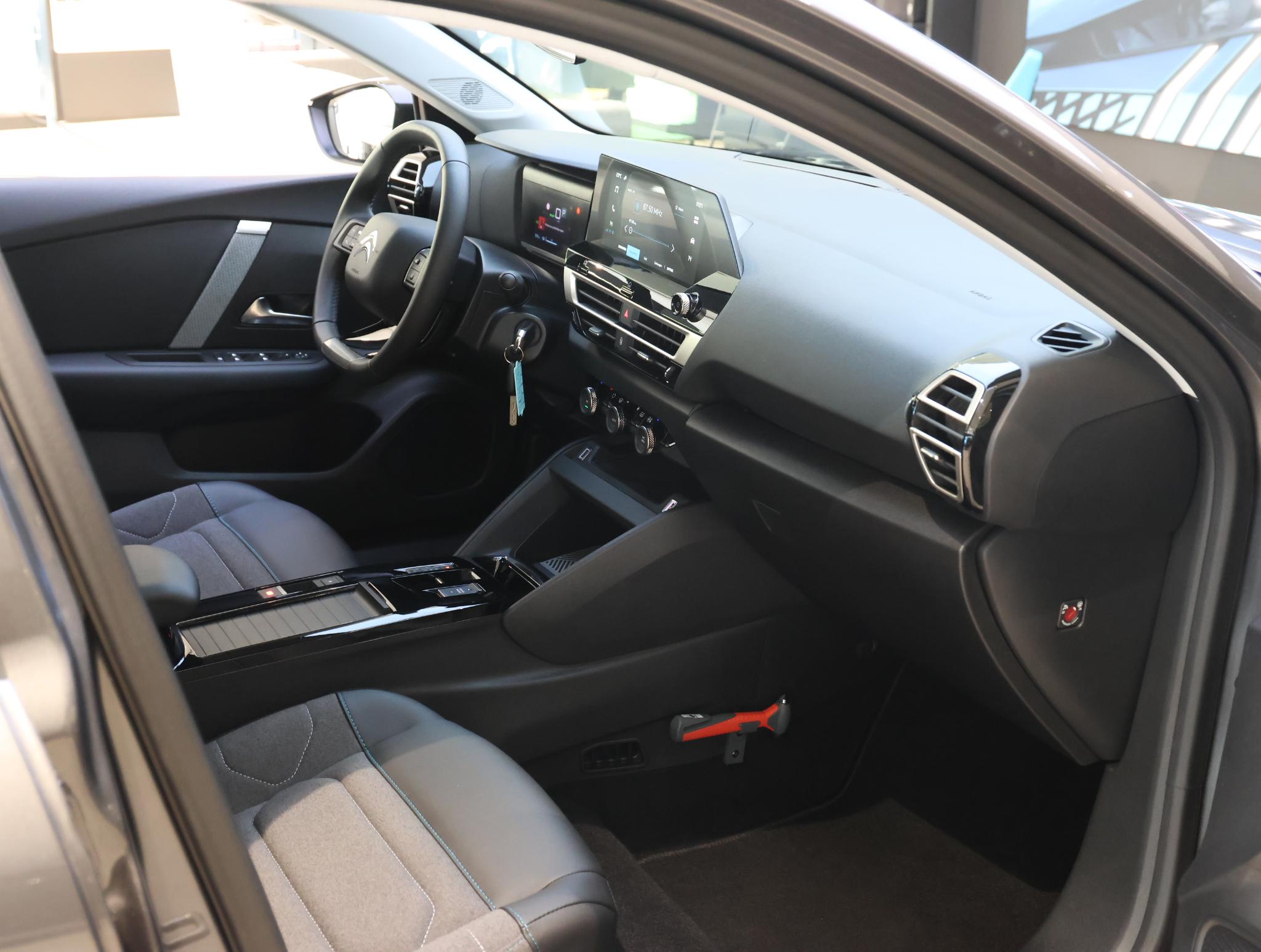 Foto van Citroen E-c4