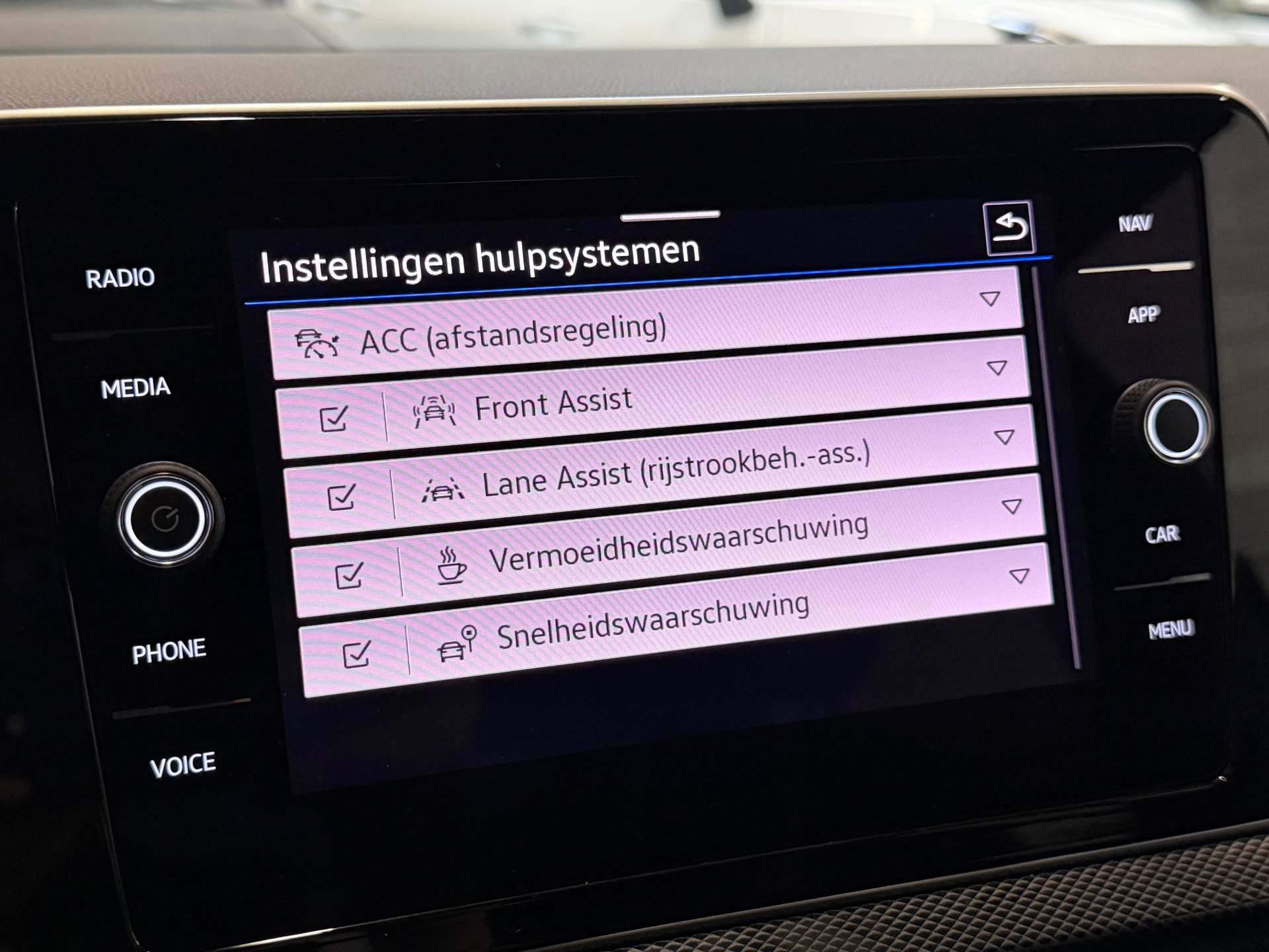 Foto van Volkswagen T-cross