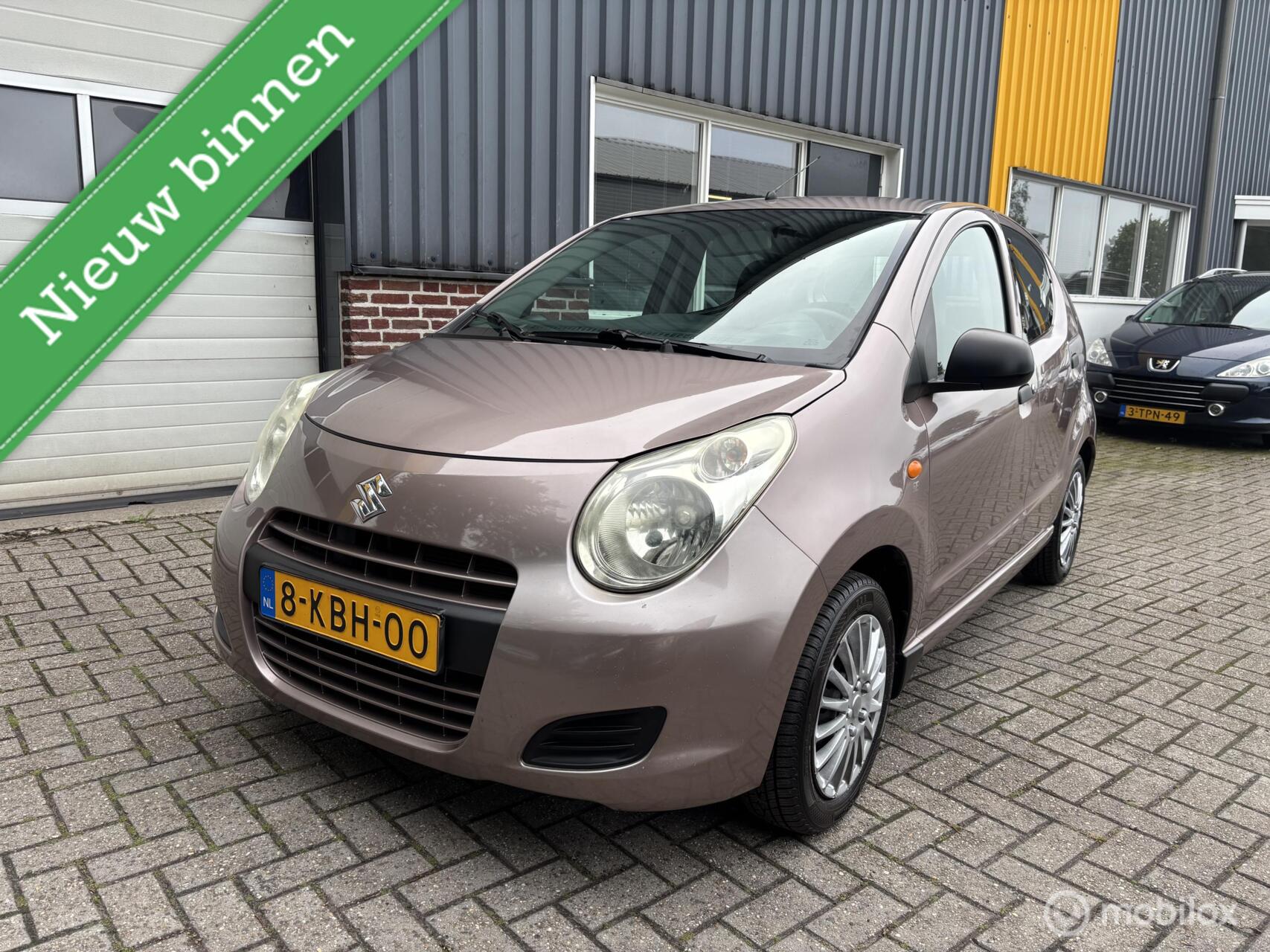 Suzuki Alto 1.0 Comfort Plus AIRCO! 2011 - voorkant