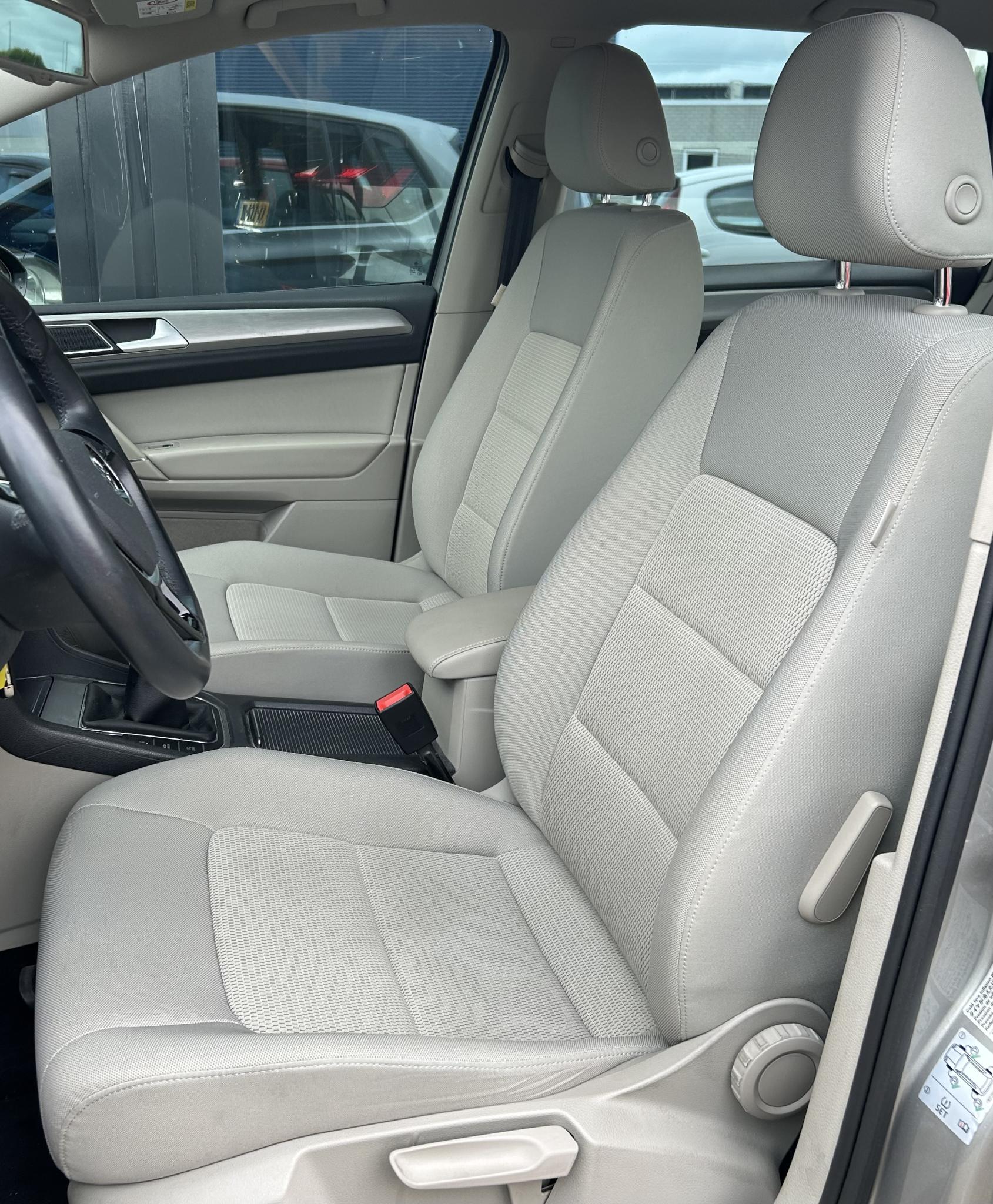 Foto van Volkswagen Golf Sportsvan