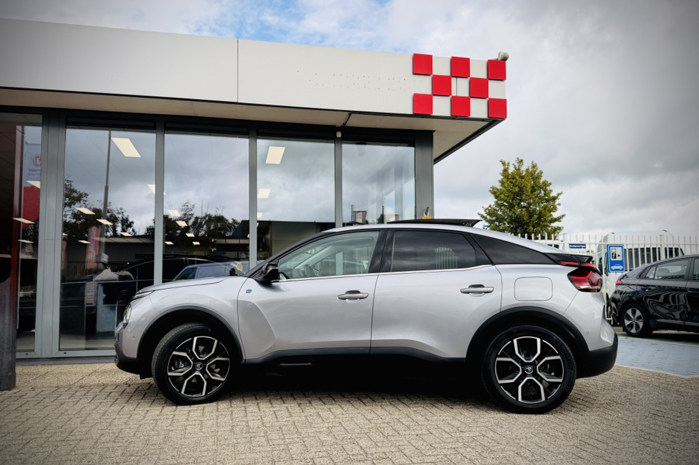 Foto van Citroen E-c4
