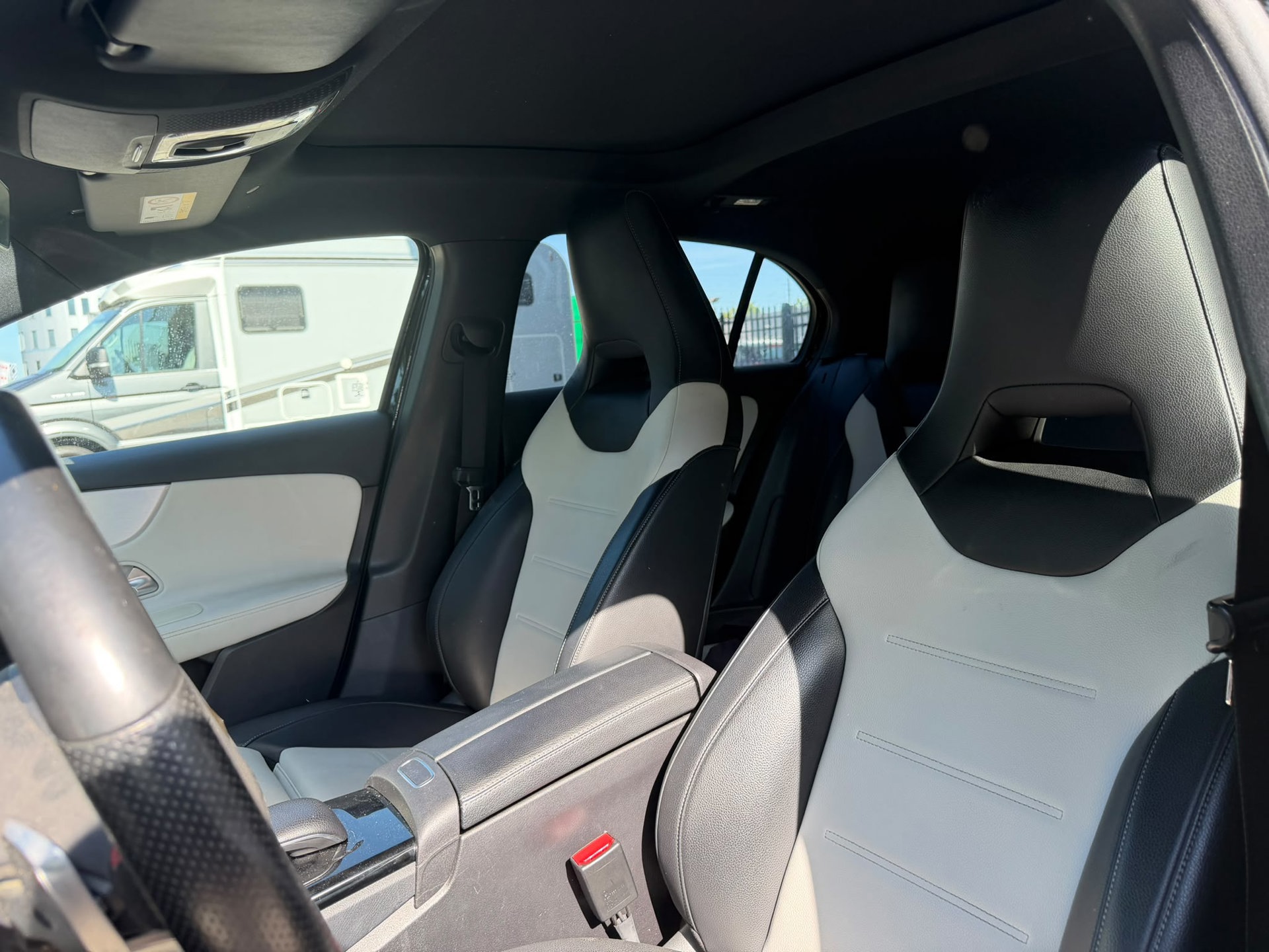 Foto van Mercedes-Benz A 220