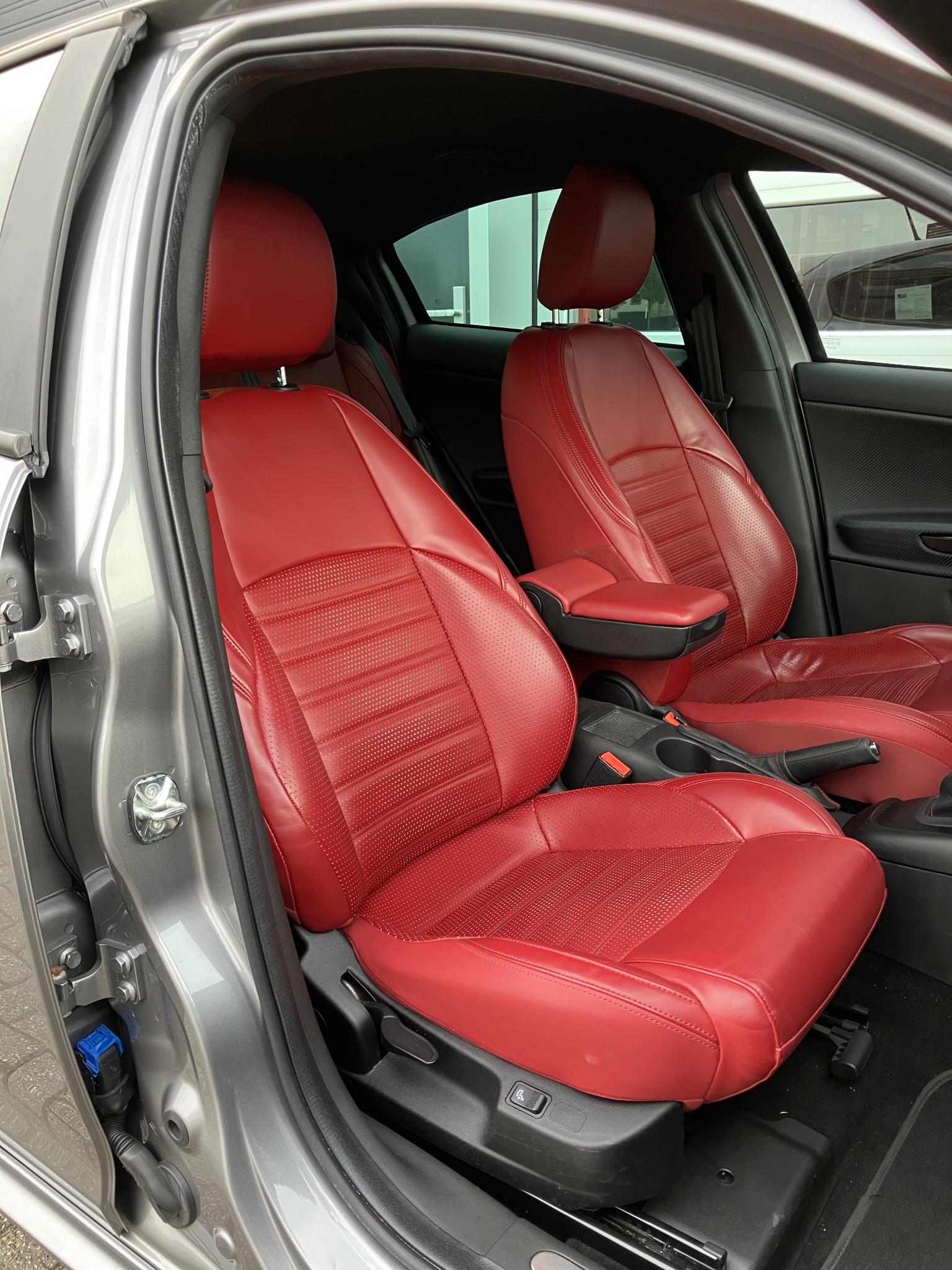 Foto van Alfa Romeo Alfa Giulietta