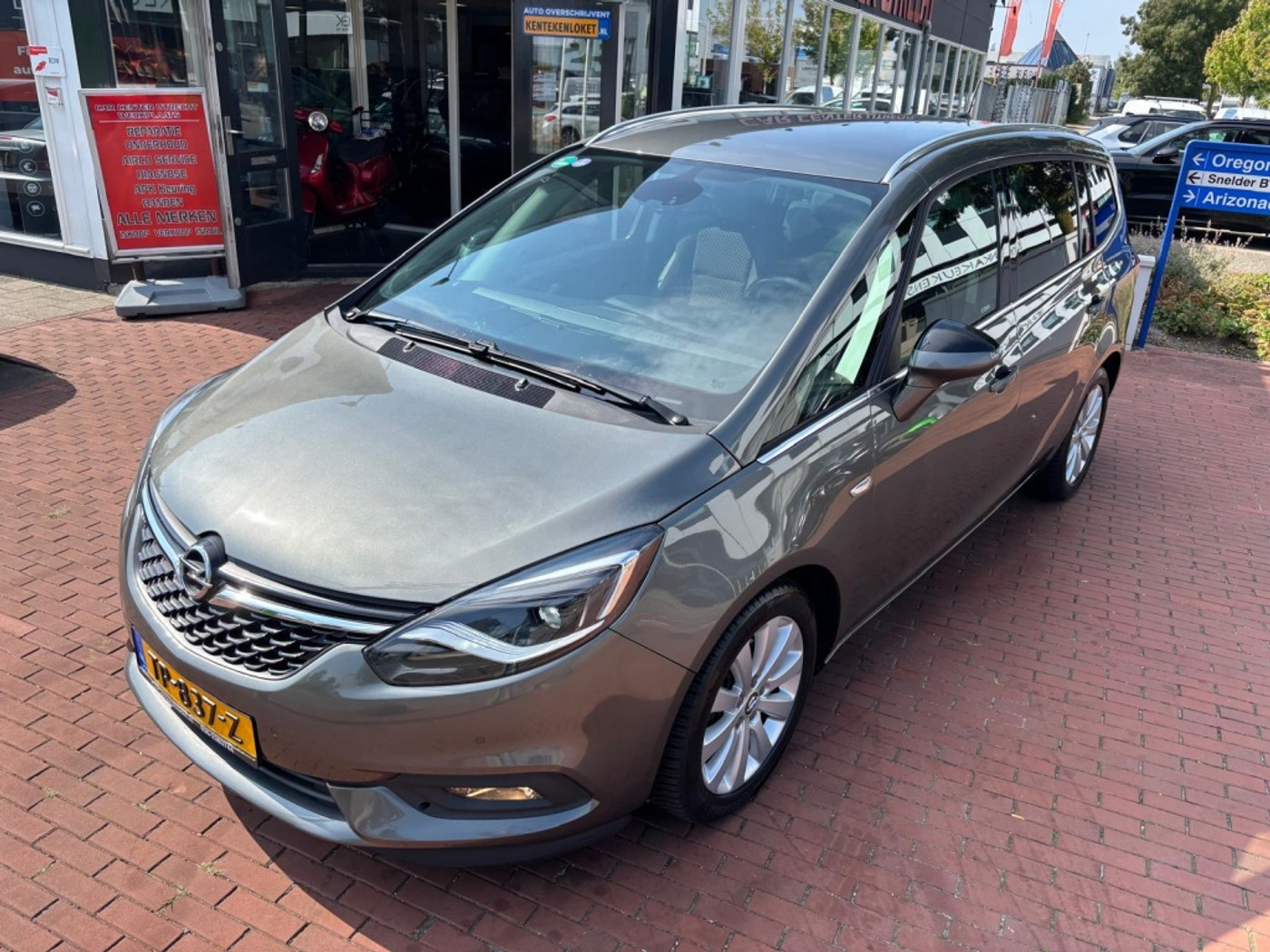 Foto van Opel Zafira Tourer