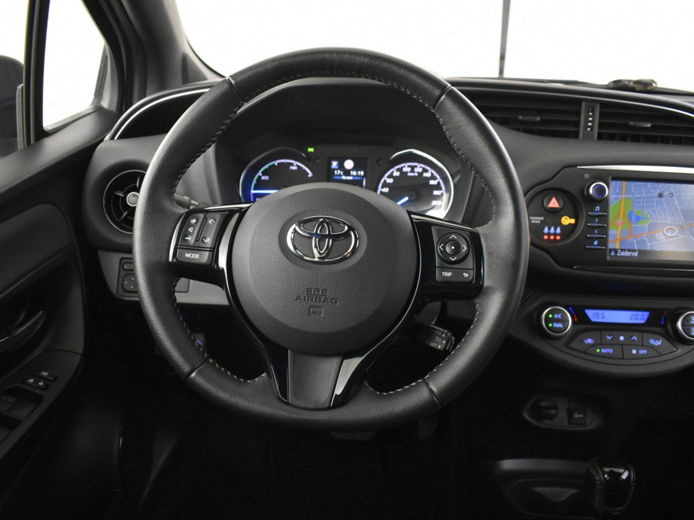 Foto van Toyota Toyota Yaris Hybrid